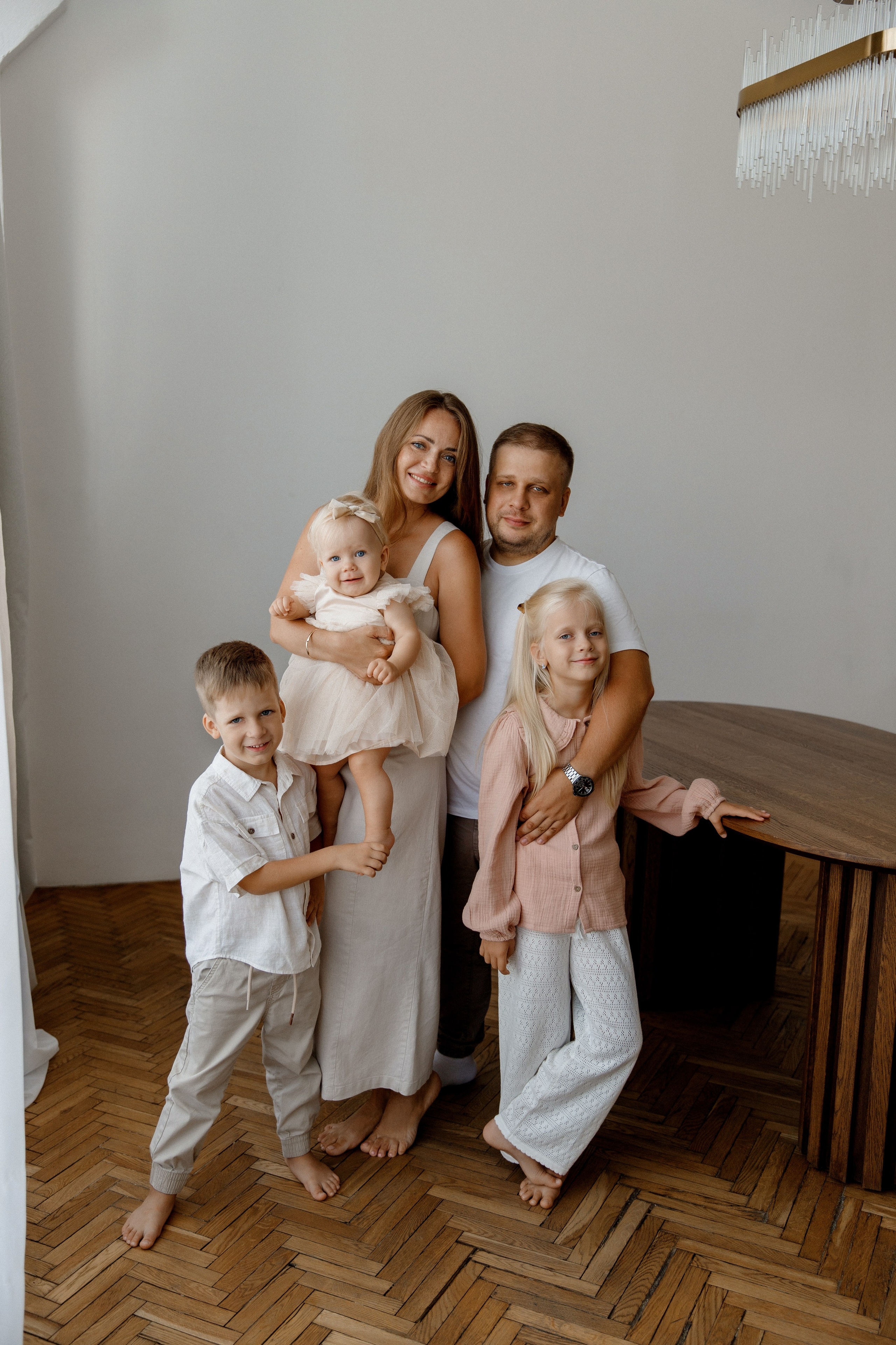 Семейная фотосессия Варшавское шоссе 33,13 -. Фотограф Александра Сыщенко