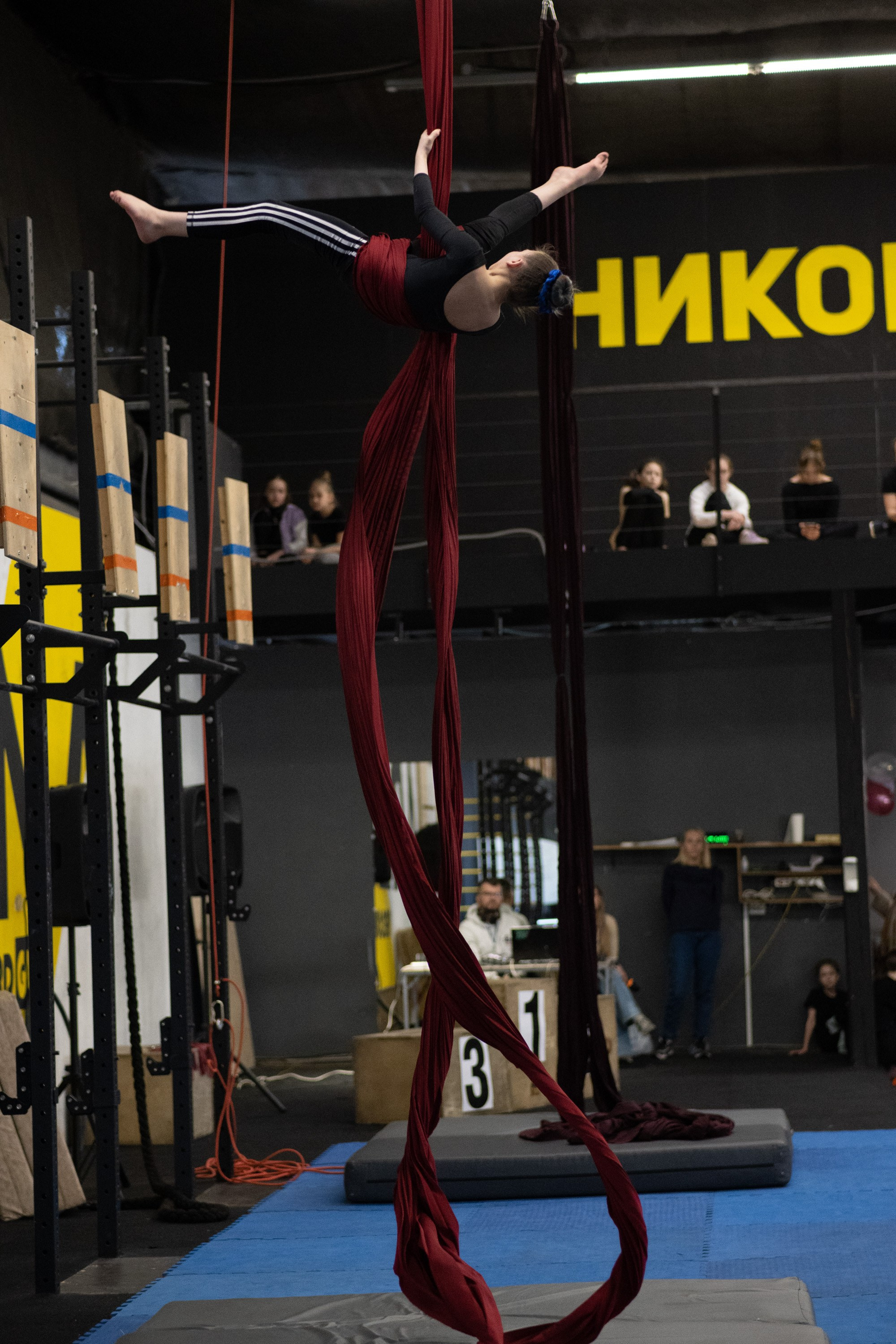 Внутриклубные соревнования по воздушной гимнастике 02.04.23