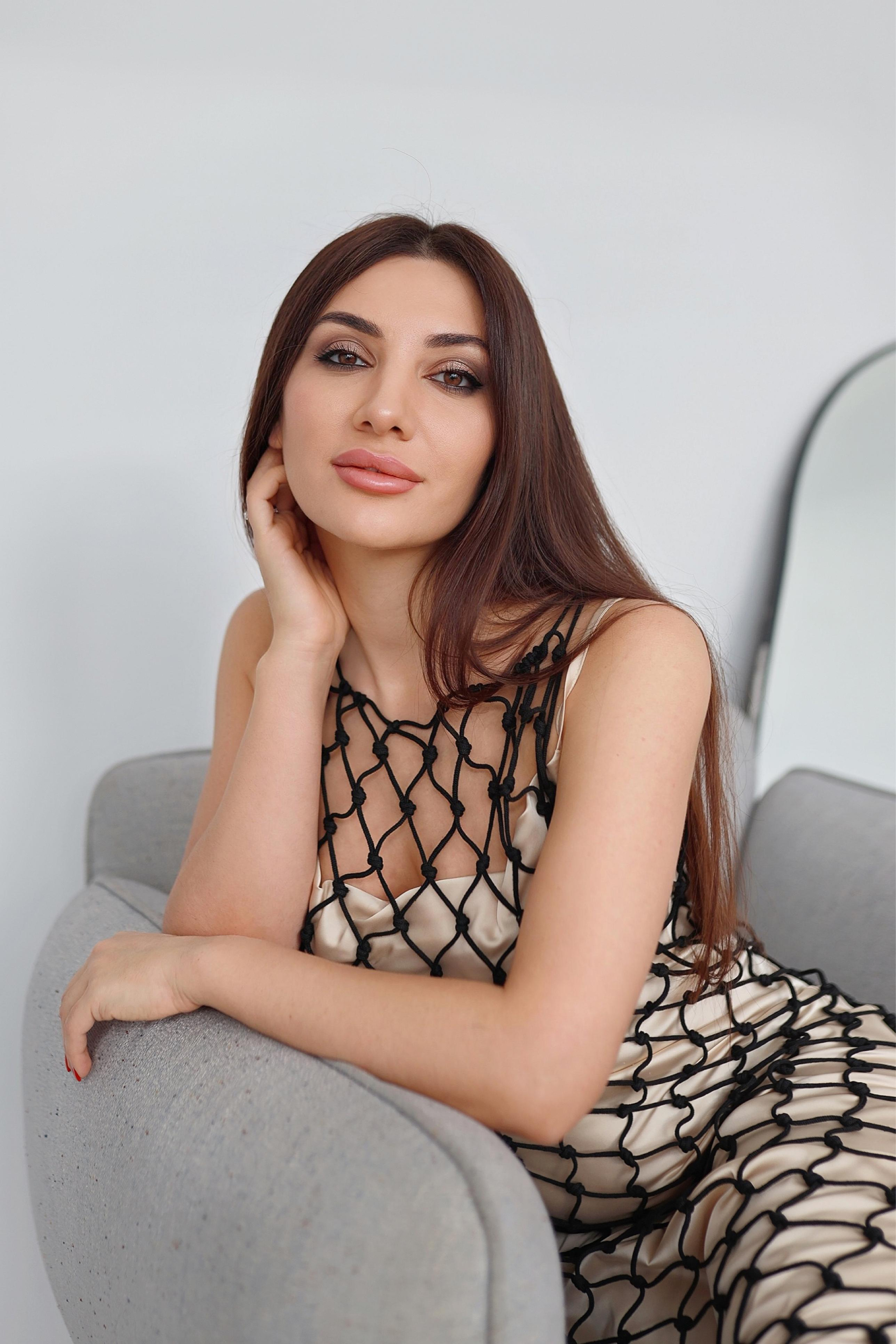 Мадина. Фотограф в Москве Ксения Мокрушина | Brand & Women photographer