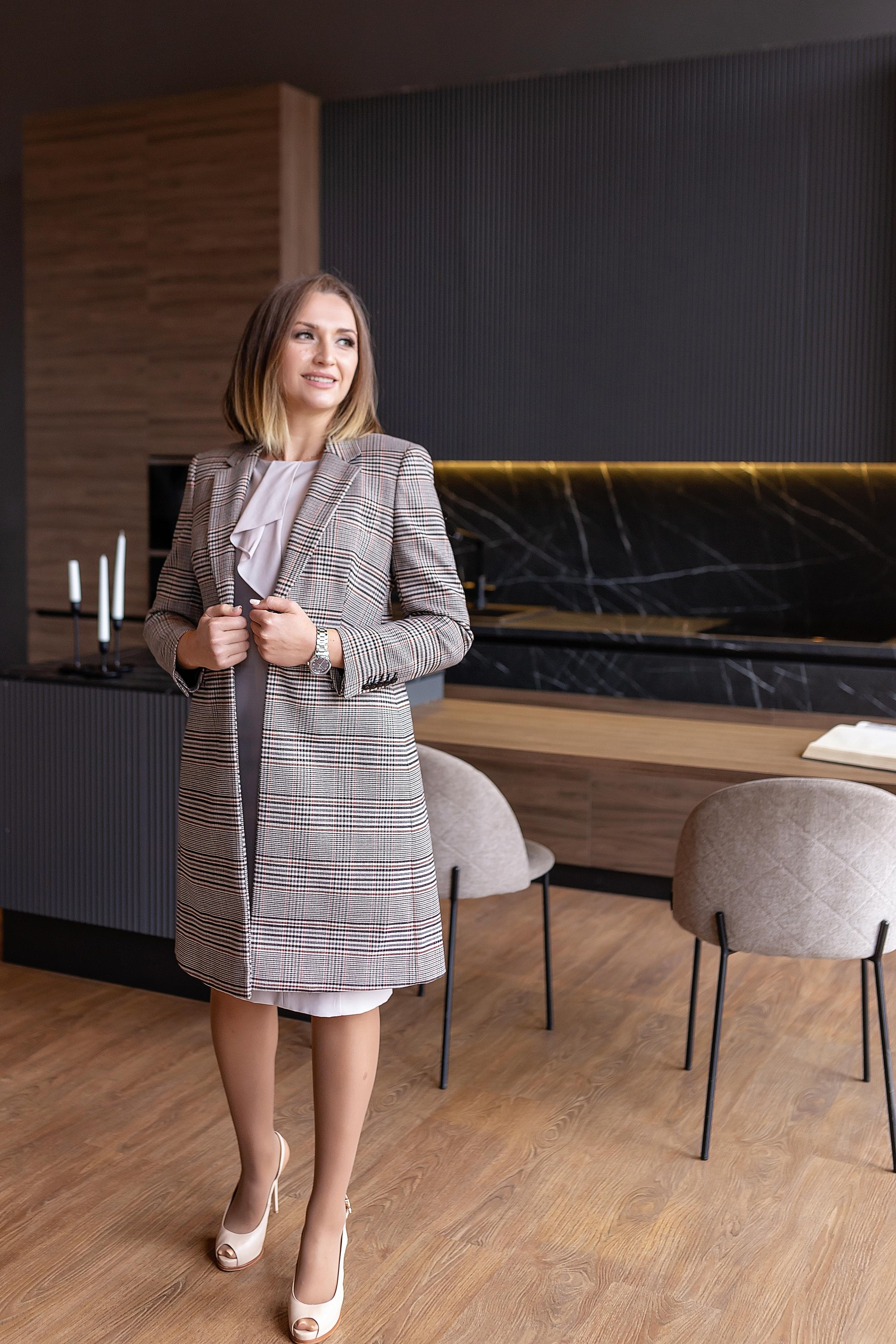 Оксана, руководитель отдела в агентстве недвижимости. Фотограф в Москве Ксения Мокрушина | Brand & Women photographer