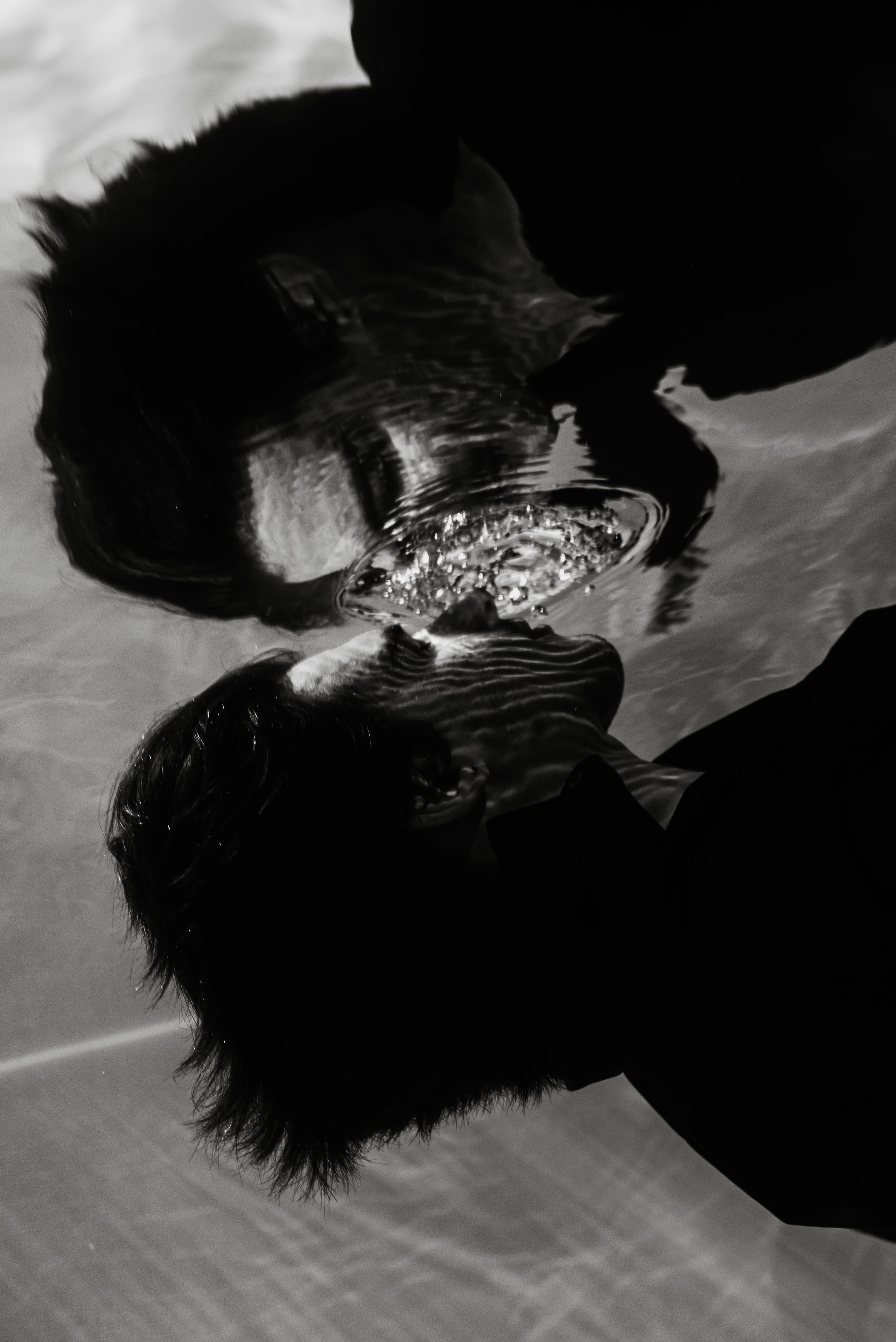 Мужская съёмка с водой. Фотоведьма Дарья Нечинская