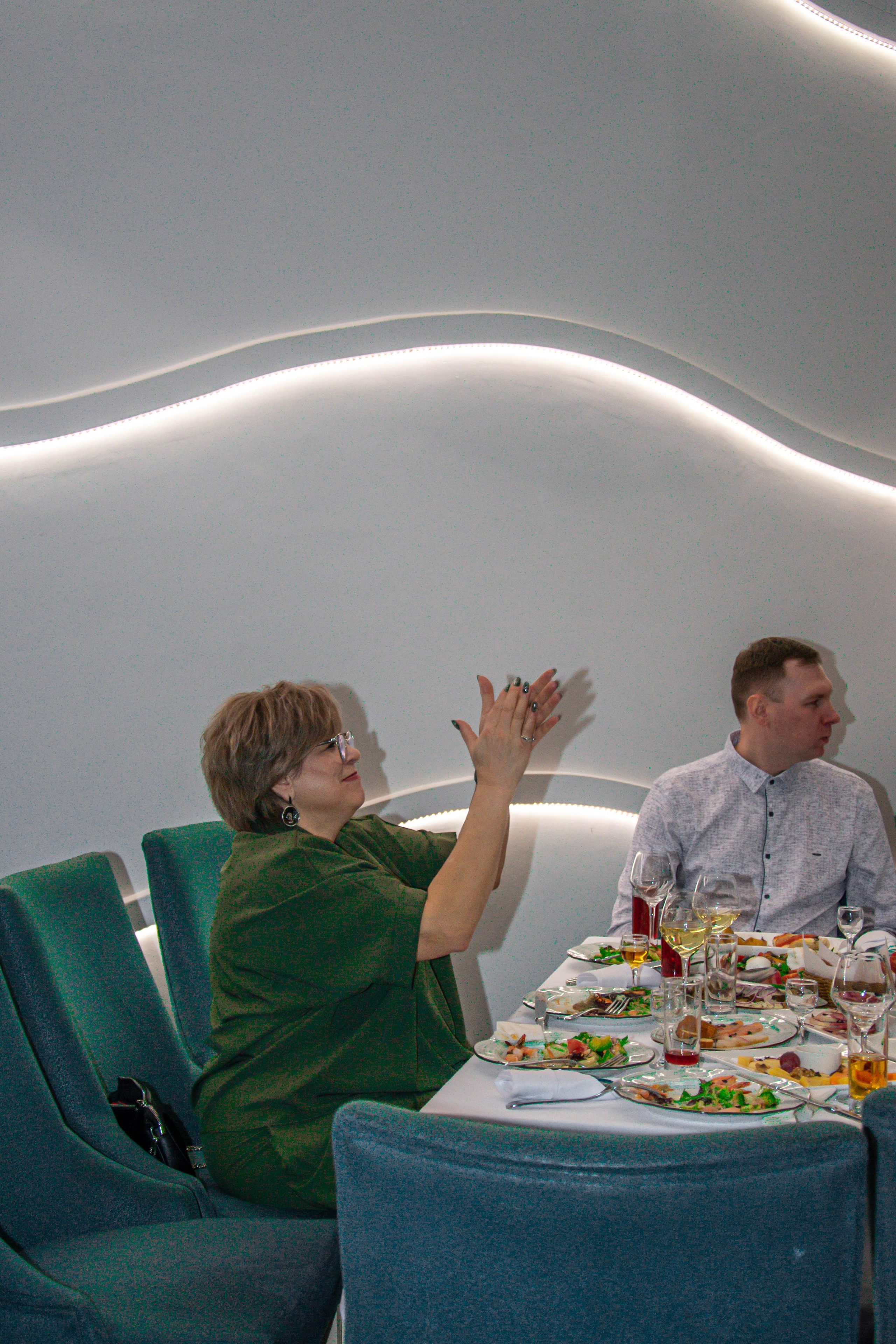 Корпоратив. Женский фотограф в Людиново и Киров