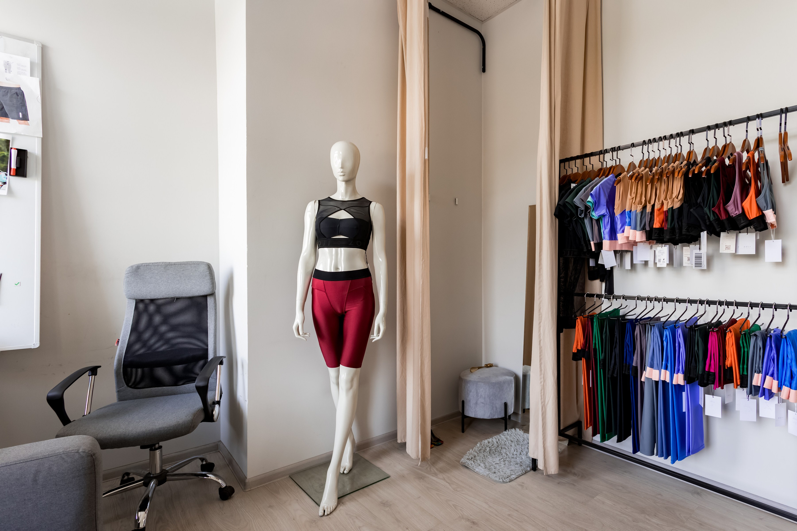 Интернет-магазин женской спортивной одежды Zojj. Интерьеры, Контент, Портреты | Фотограф в Москве Дани Терно