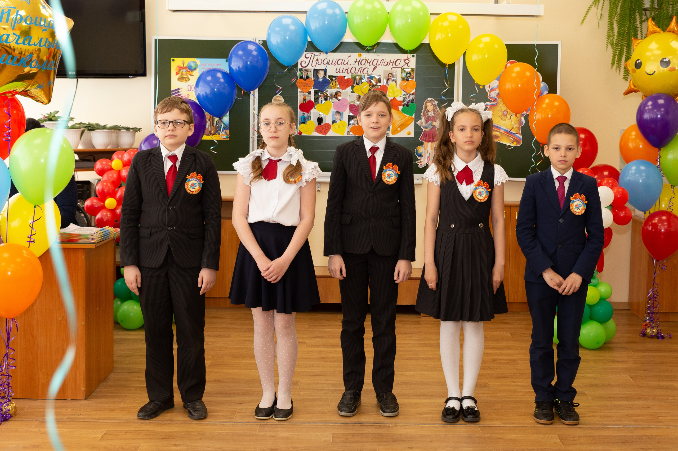 Фотосъемка выпуск 4 класс. Свадебный фотограф Марина Суворова и видеооператор Олег Петров