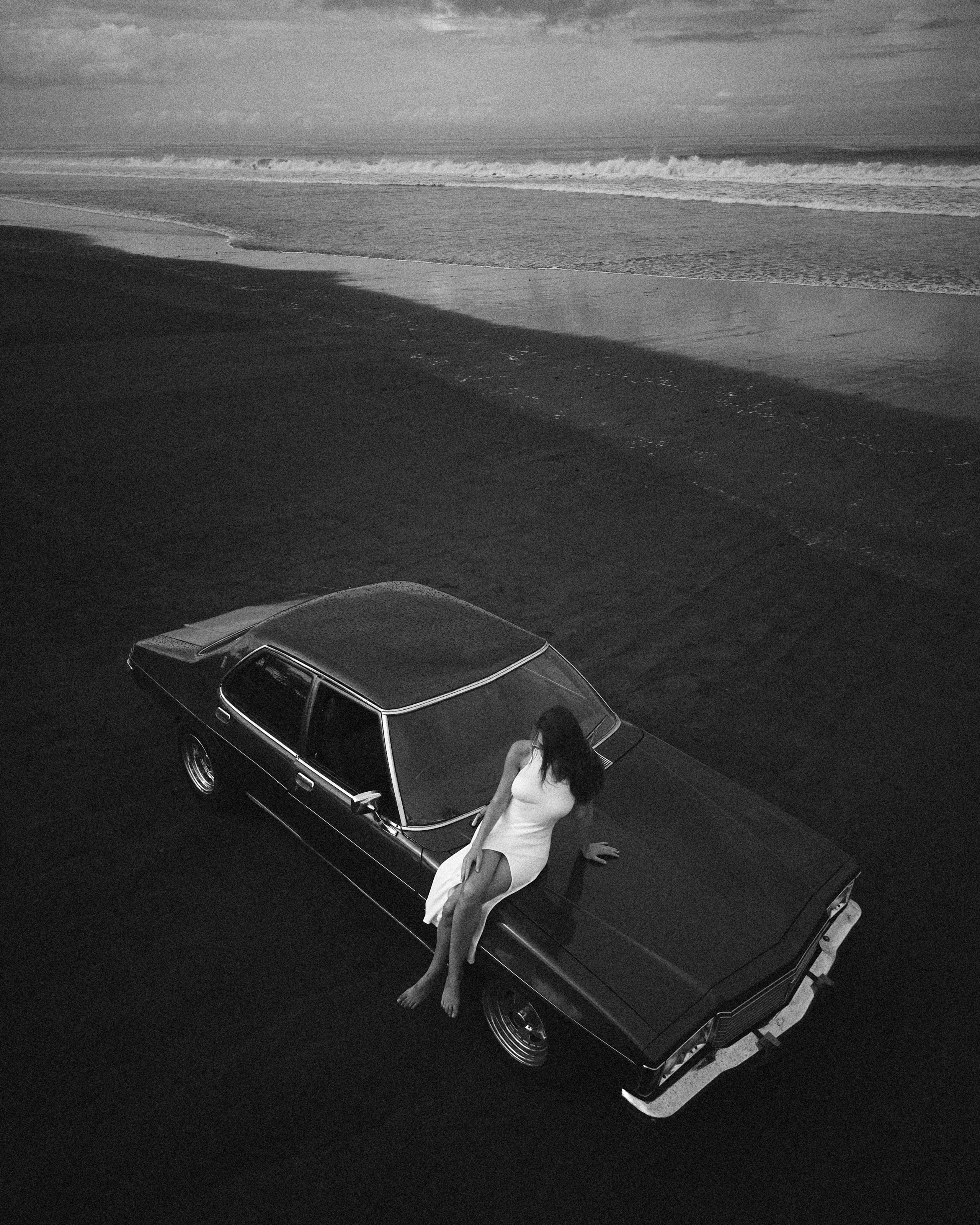 Karina in black sands. Главная