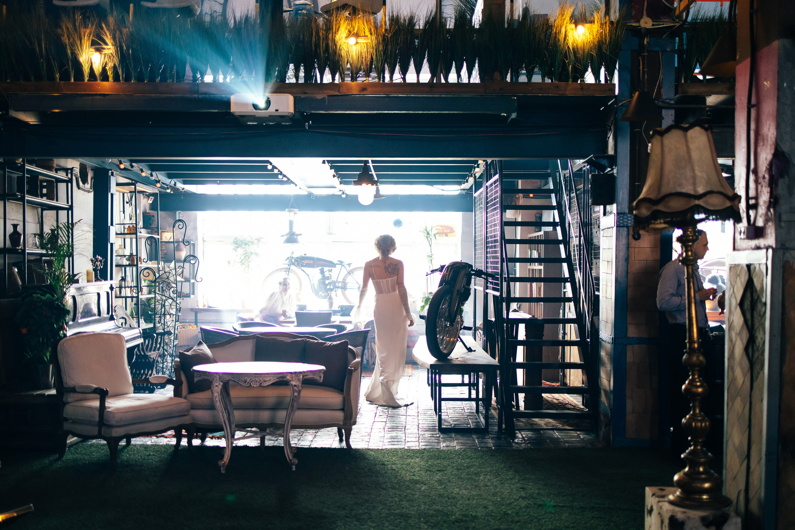 В лофте. Свадебный фотограф в Москве Аля Загирова