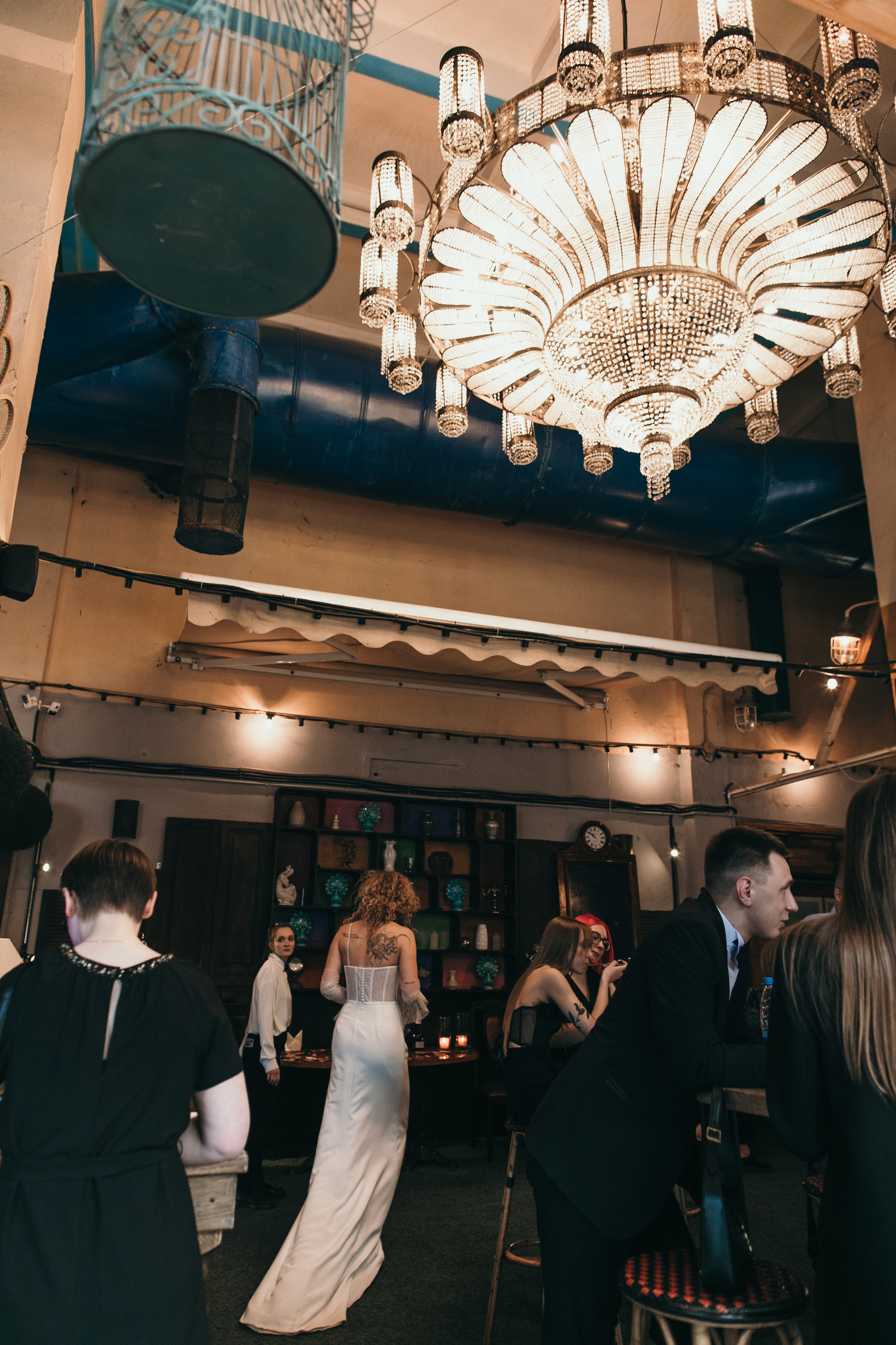 В лофте. Свадебный фотограф в Москве Аля Загирова