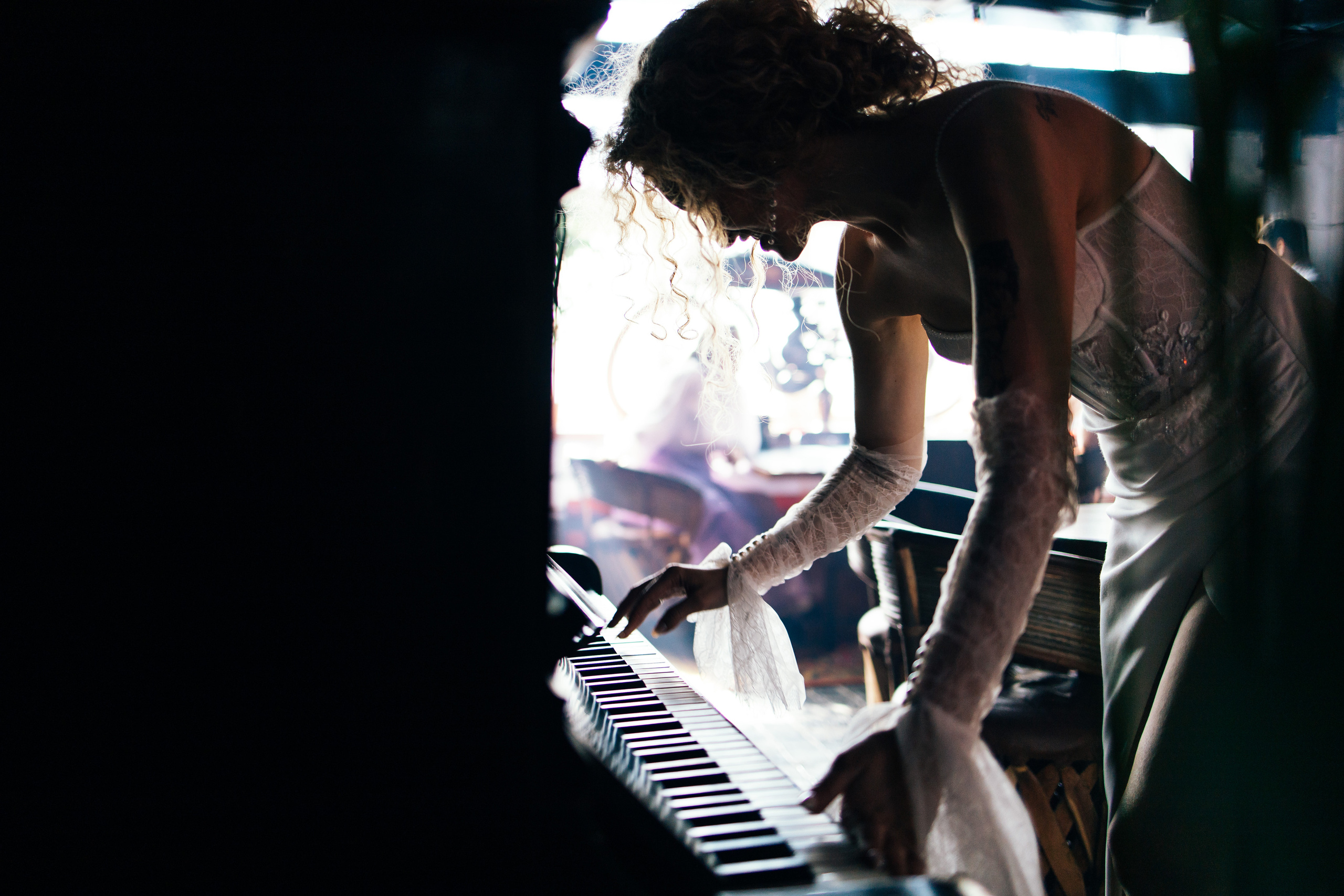 В лофте. Свадебный фотограф в Москве Аля Загирова