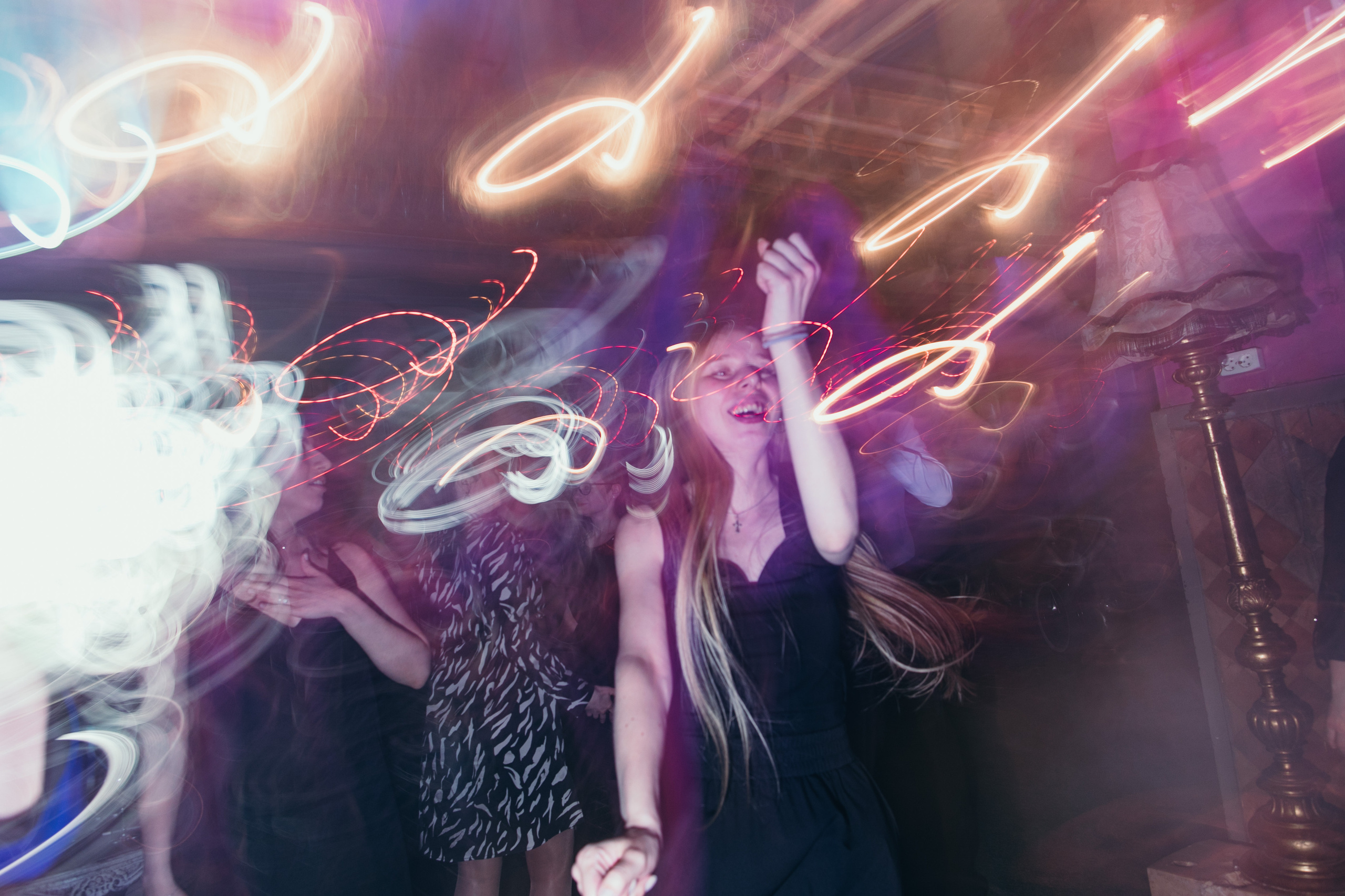 В лофте. Свадебный фотограф в Москве Аля Загирова