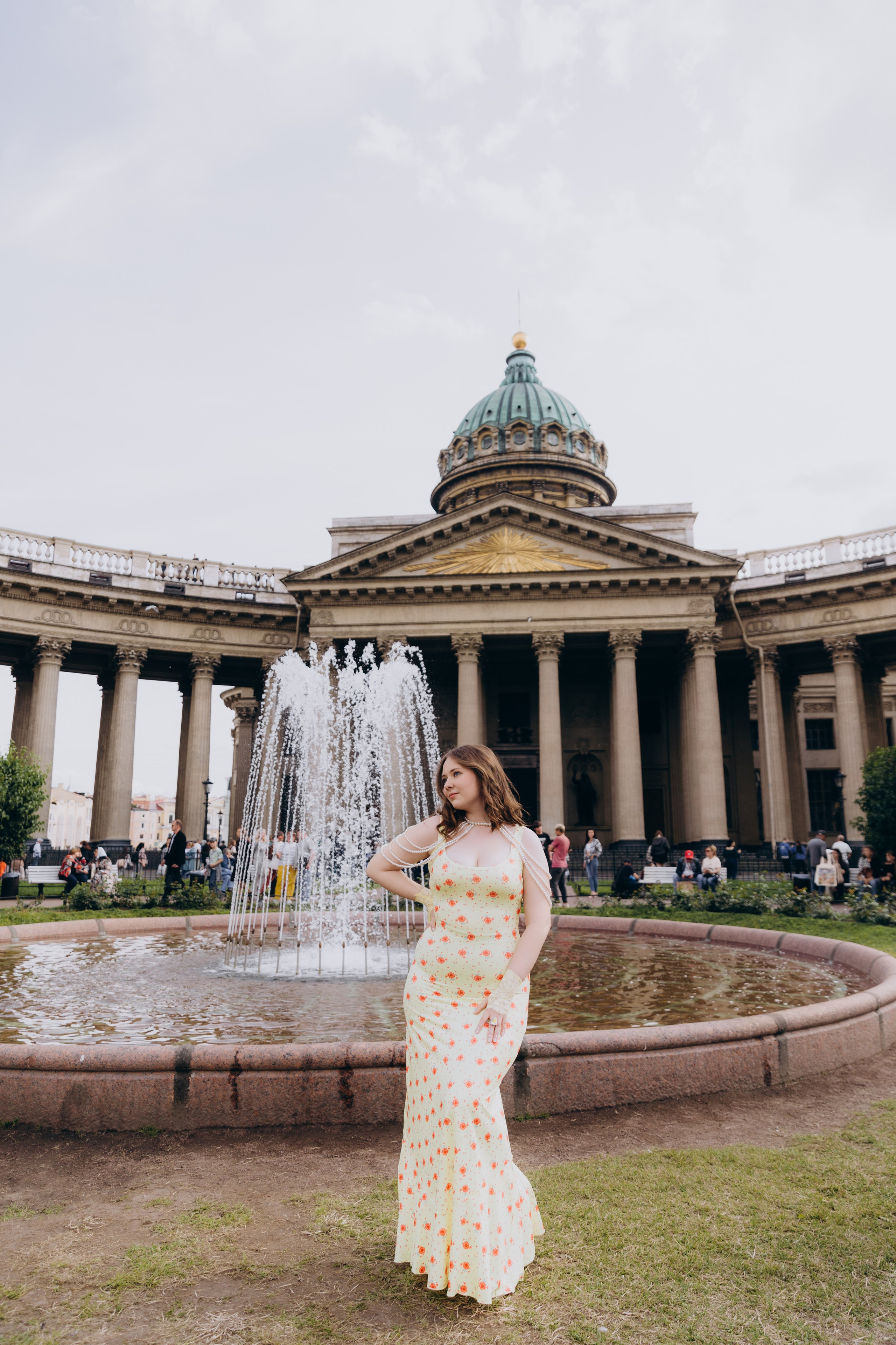 Полина | Фотосессия у Казанского собора. Фотограф в Санкт-Петербурге Разиля Идиятуллина