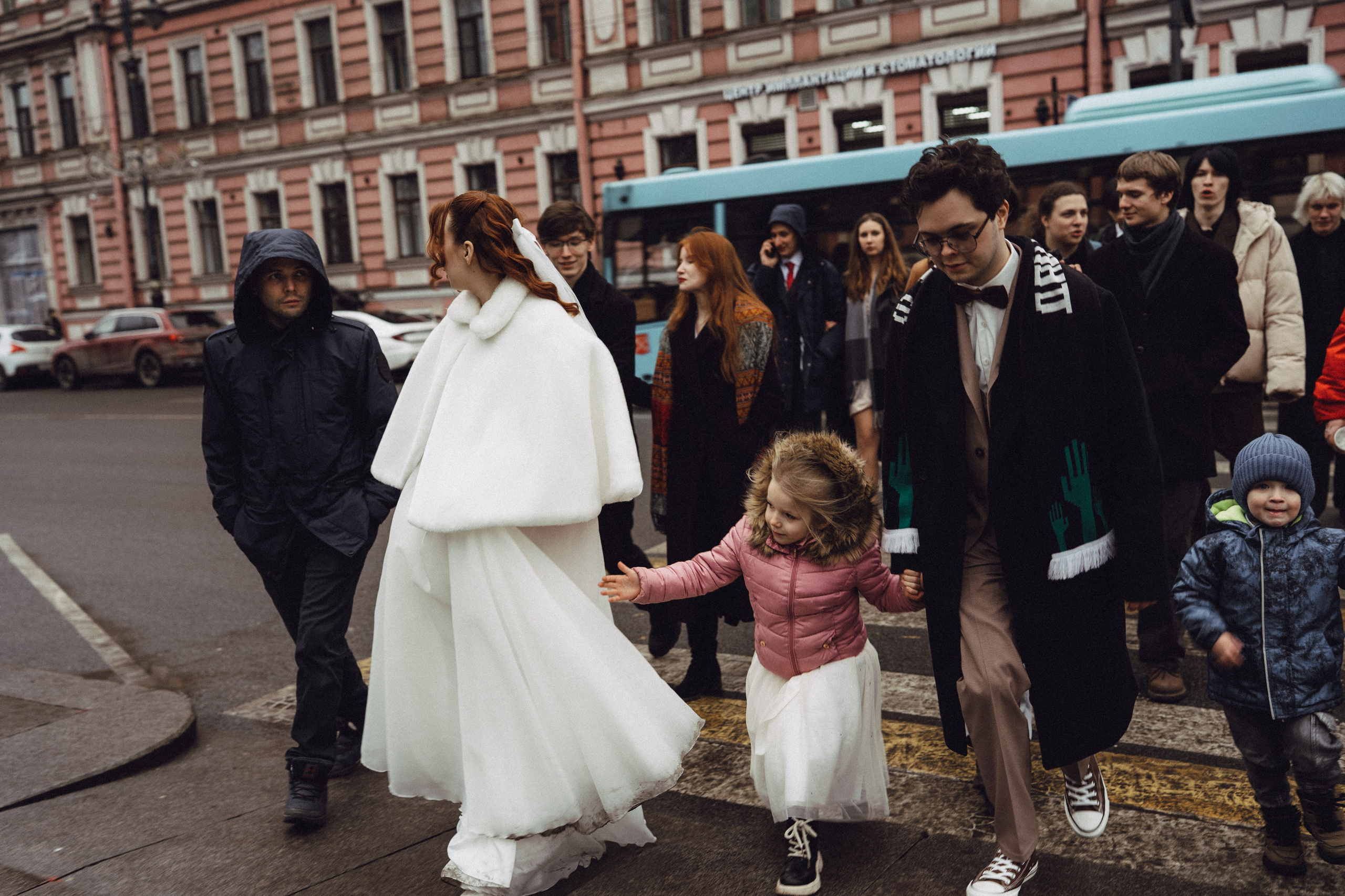 СВАДЕБНАЯ СЬЕМКА ВО ВТОРОМ ДВОРЦЕ С ГОСТЯМИ И ПРОГУЛКА В ТАВРИЧЕСКОМ САДУ. Профессиональный фотограф, Санкт-Петербург — Виктория Богомолова