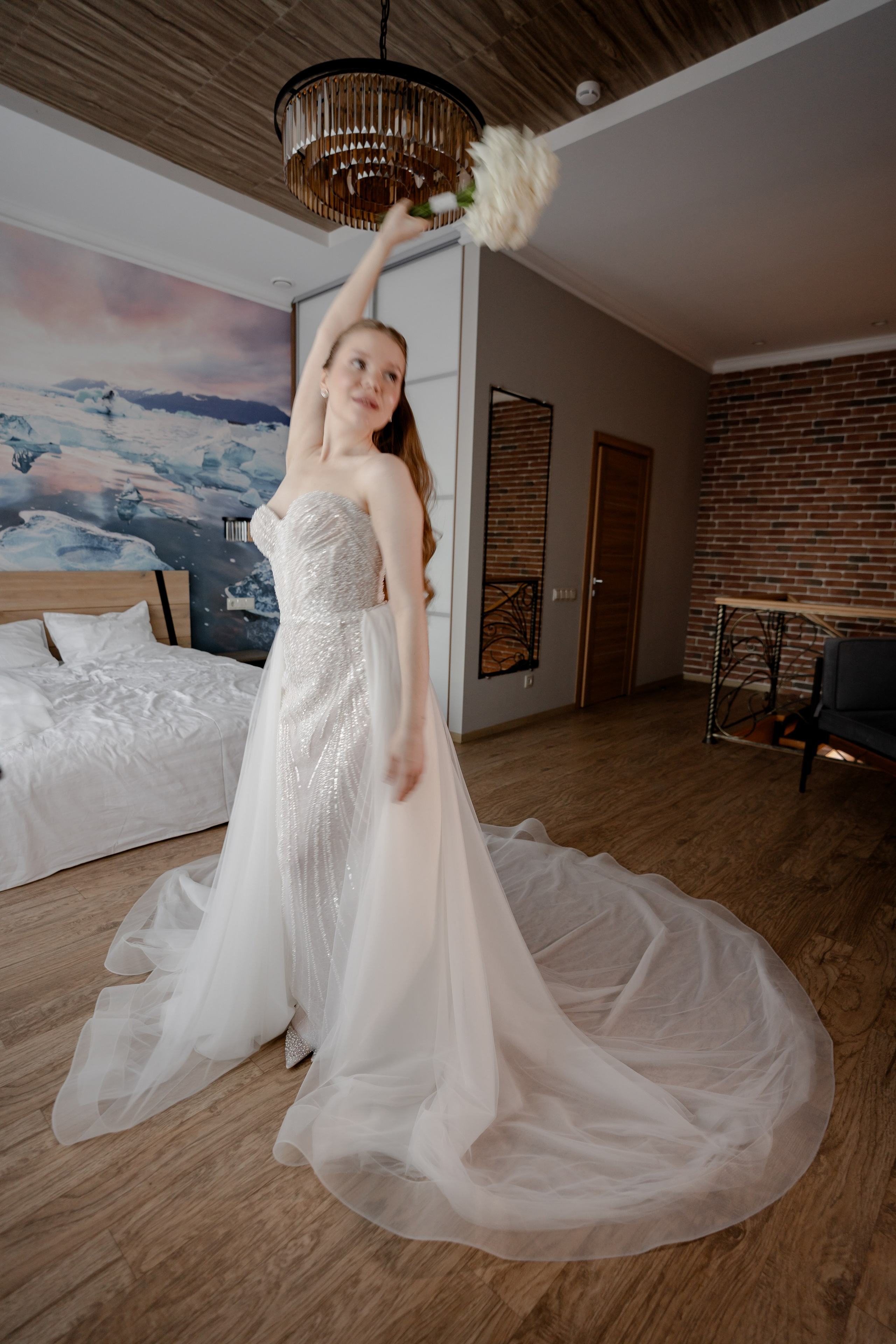 СВАДЕБНАЯ СЬЕМКА СБОРОВ В ОТЕЛЕ И ВЫЕЗД НА ЦЕРЕМОНИЮ (СНЯТО В СИБИРЕ В НИЖНЕВАРТОВСКЕ)М. Профессиональный фотограф, Санкт-Петербург — Виктория Богомолова