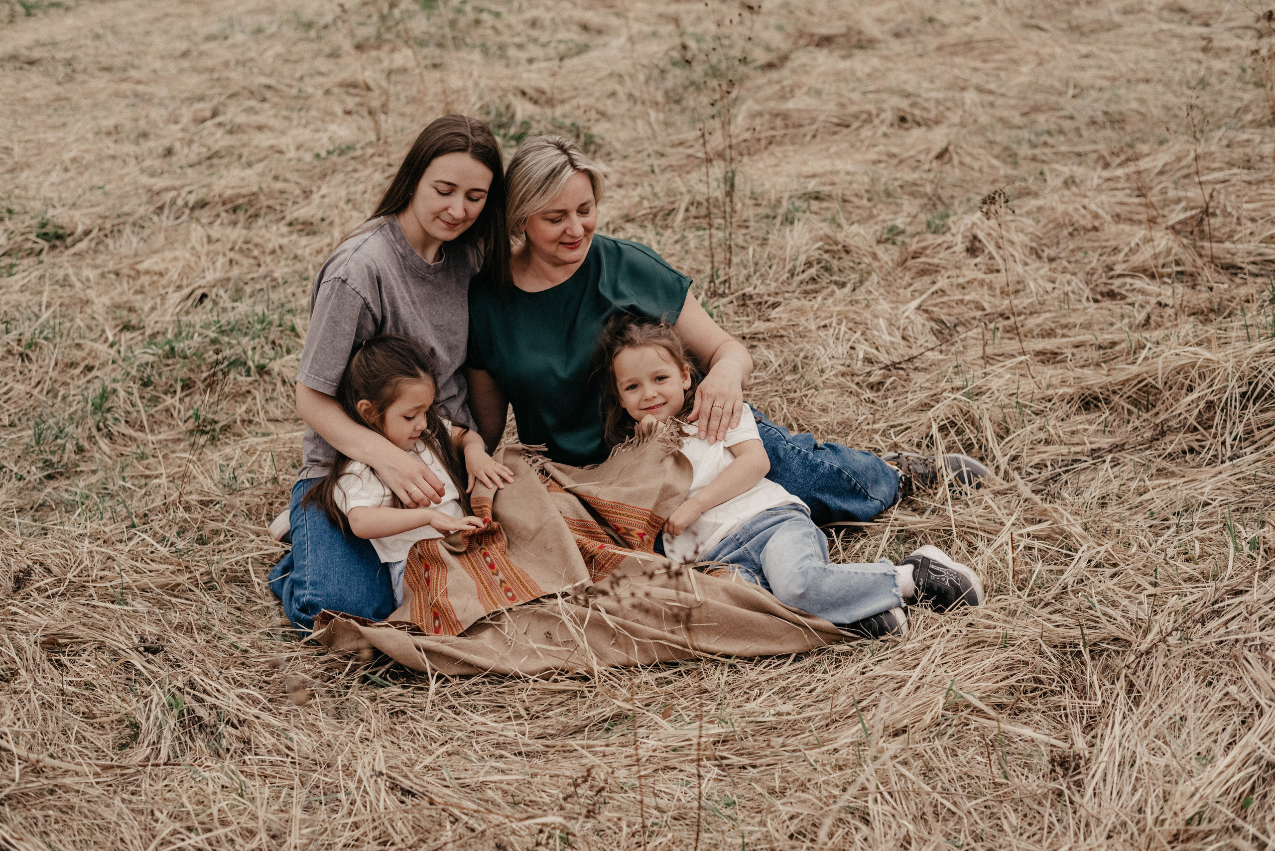 Прогулка с любимыми. Фотоссесия на природе. Семейный фотограф в Железнодорожном Масаева Елена