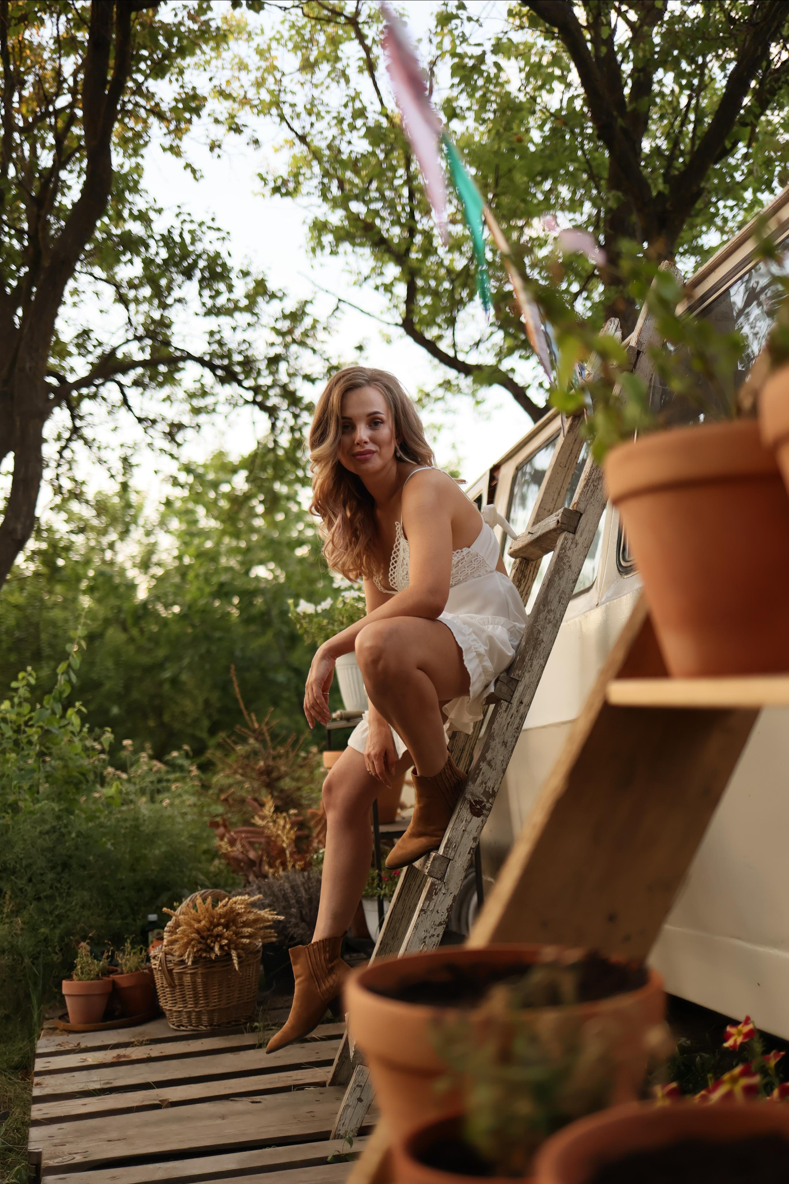 В фургоне. Анна Демидец — маркетолог и фотограф в Новошахтинске, Шахтах и Ростове-на-Дону и онлайн по РФ