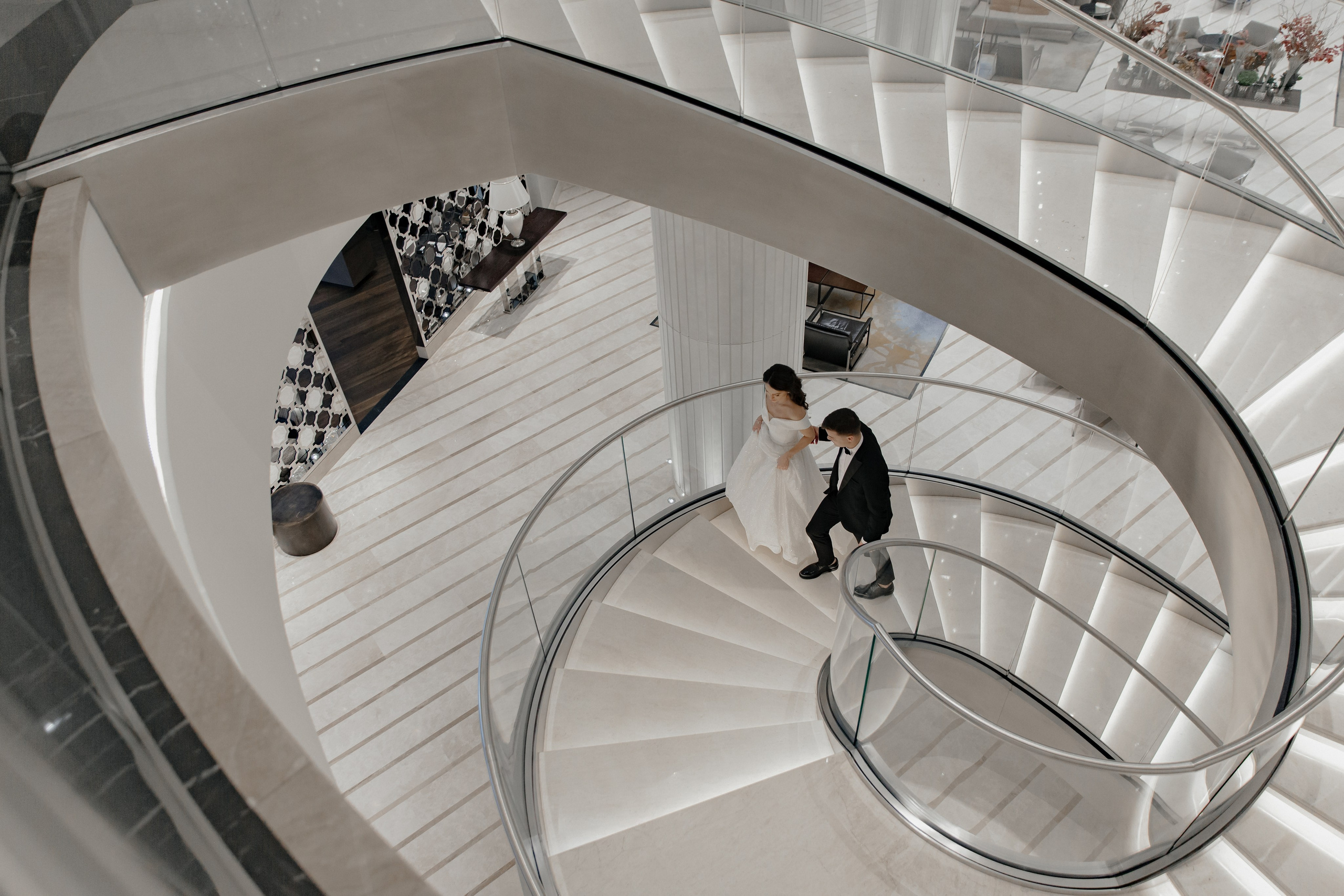 16.09.2024. RETOUCH-HOUSE