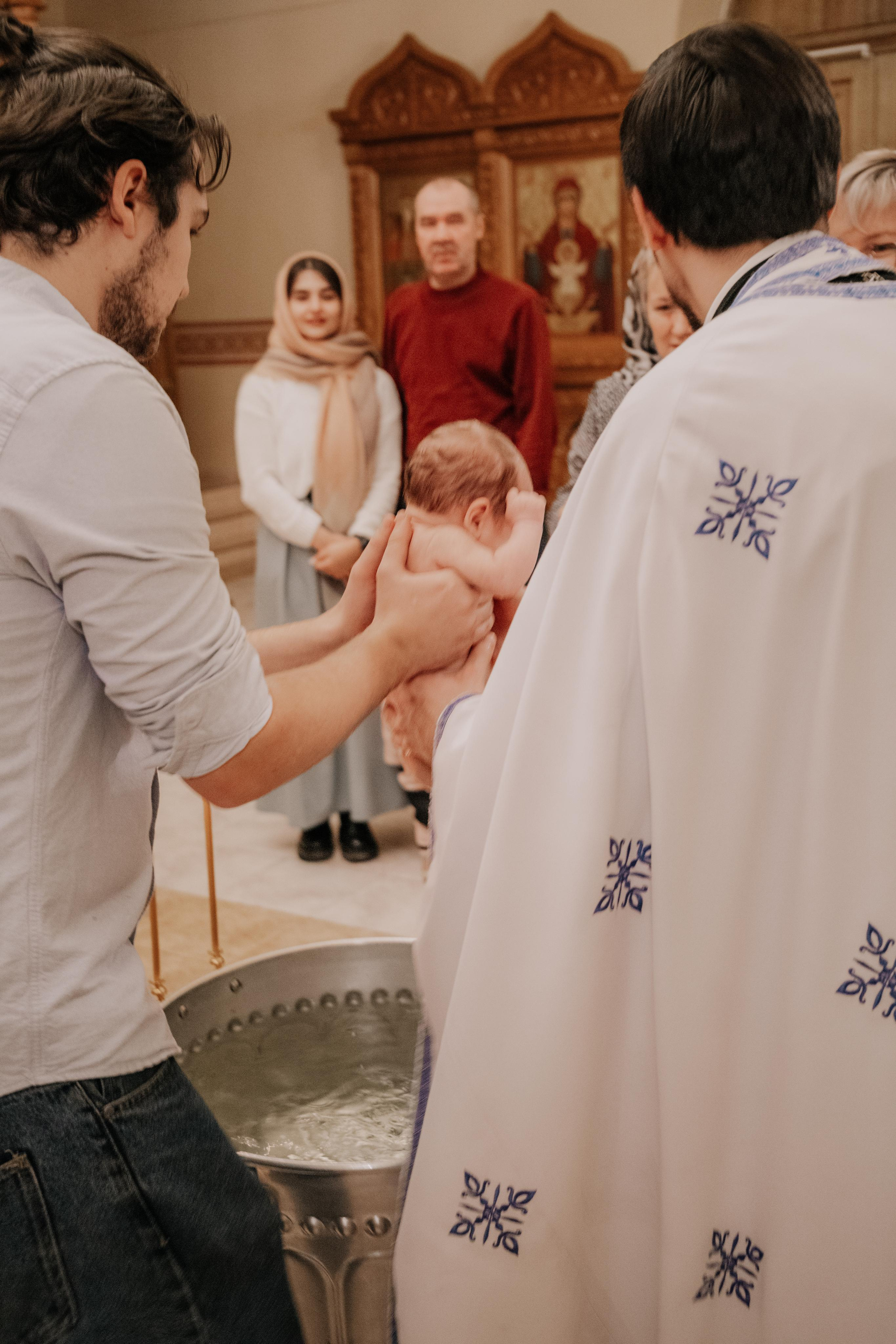 Таинство крещения София и Полина (Георгиевский храм Видное). Семейный и свадебный фотограф Видное Москва Екатерина Пятова