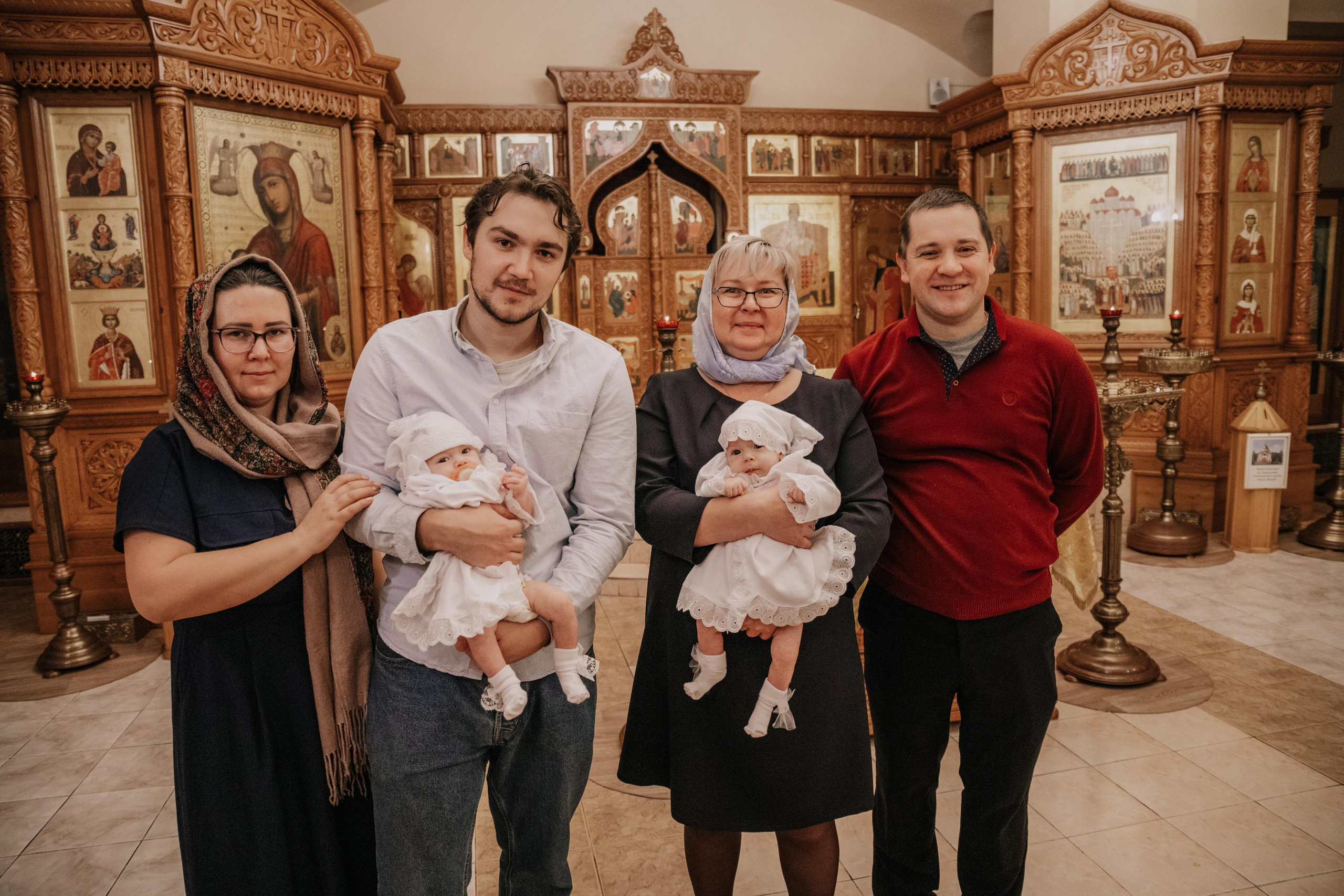 Таинство крещения София и Полина (Георгиевский храм Видное). Семейный и свадебный фотограф Видное Москва Екатерина Пятова