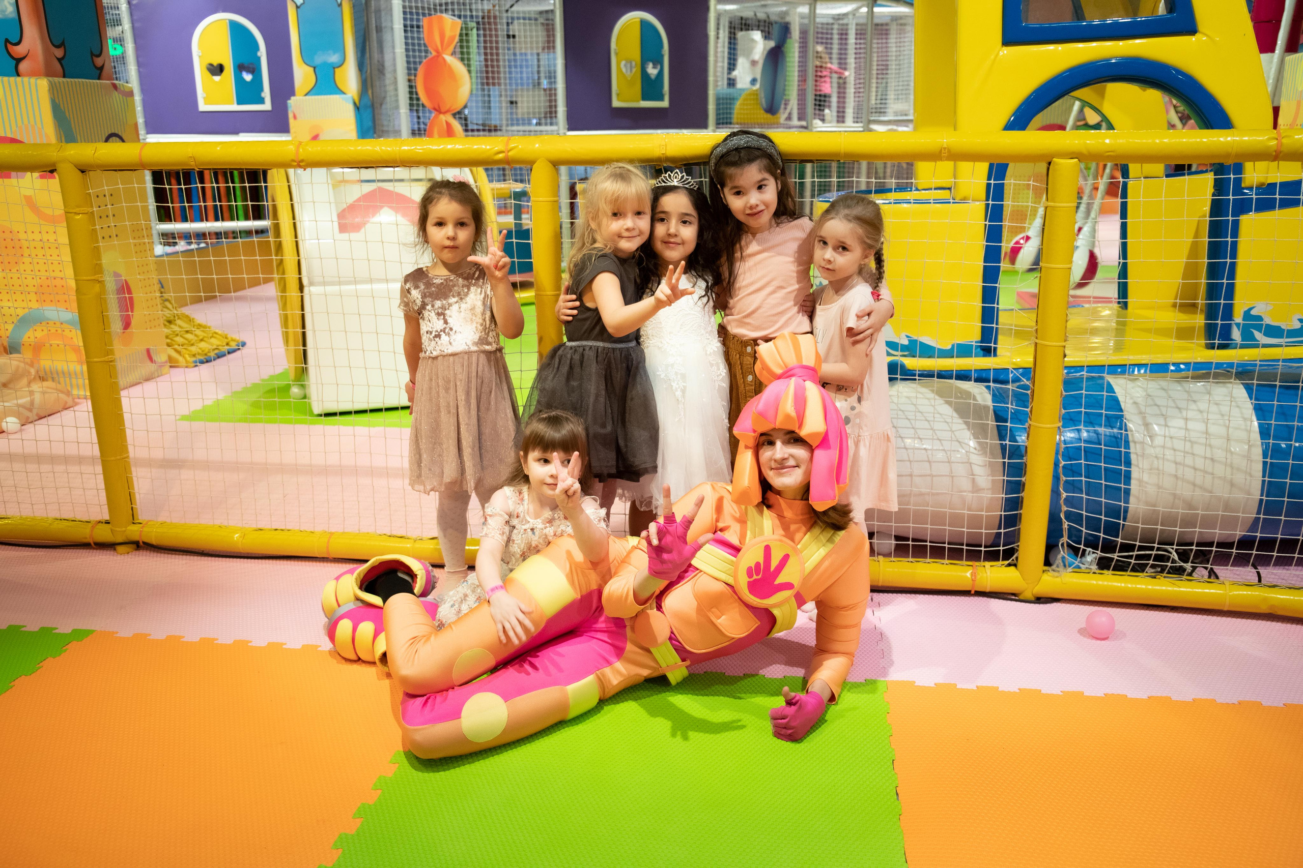 День Рождения Мадина 5 лет (Funky World Видное). Семейный и свадебный фотограф Видное Москва Екатерина Пятова