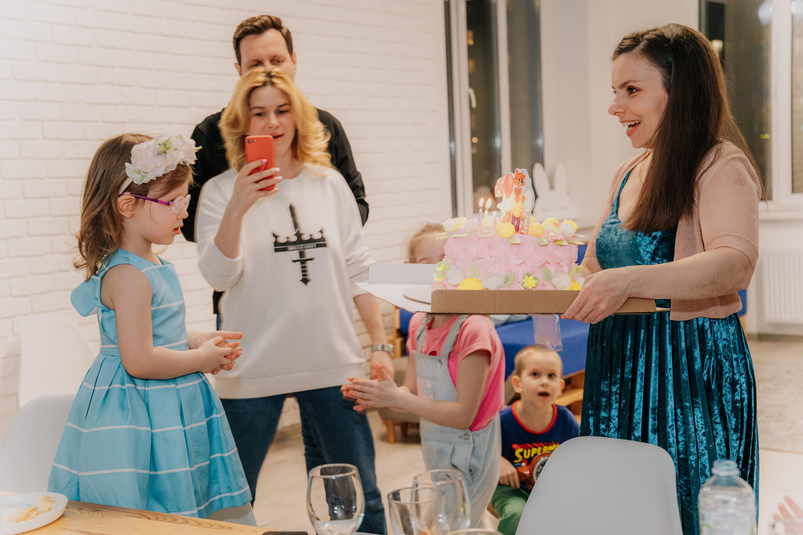 День Рождения Агнюша 3 года (Лофт Облака Реутов). Семейный и свадебный фотограф Видное Москва Екатерина Пятова
