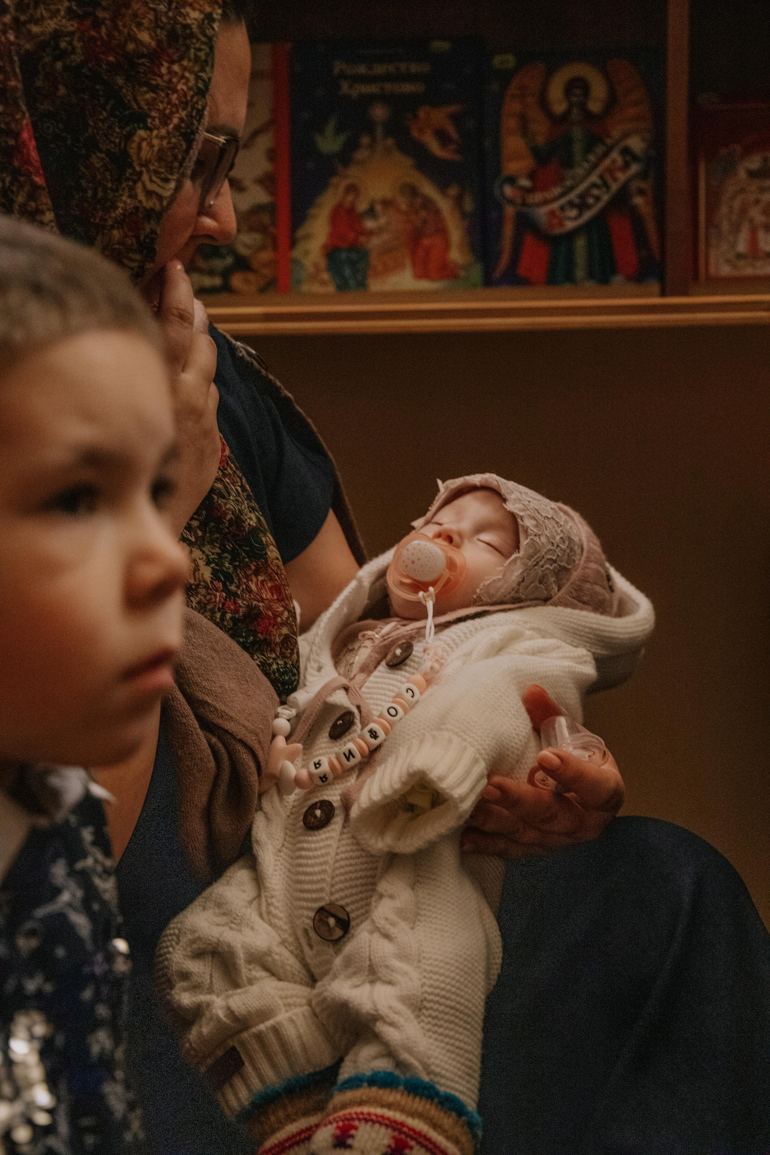 Таинство крещения София и Полина (Георгиевский храм Видное). Семейный и свадебный фотограф Видное Москва Екатерина Пятова