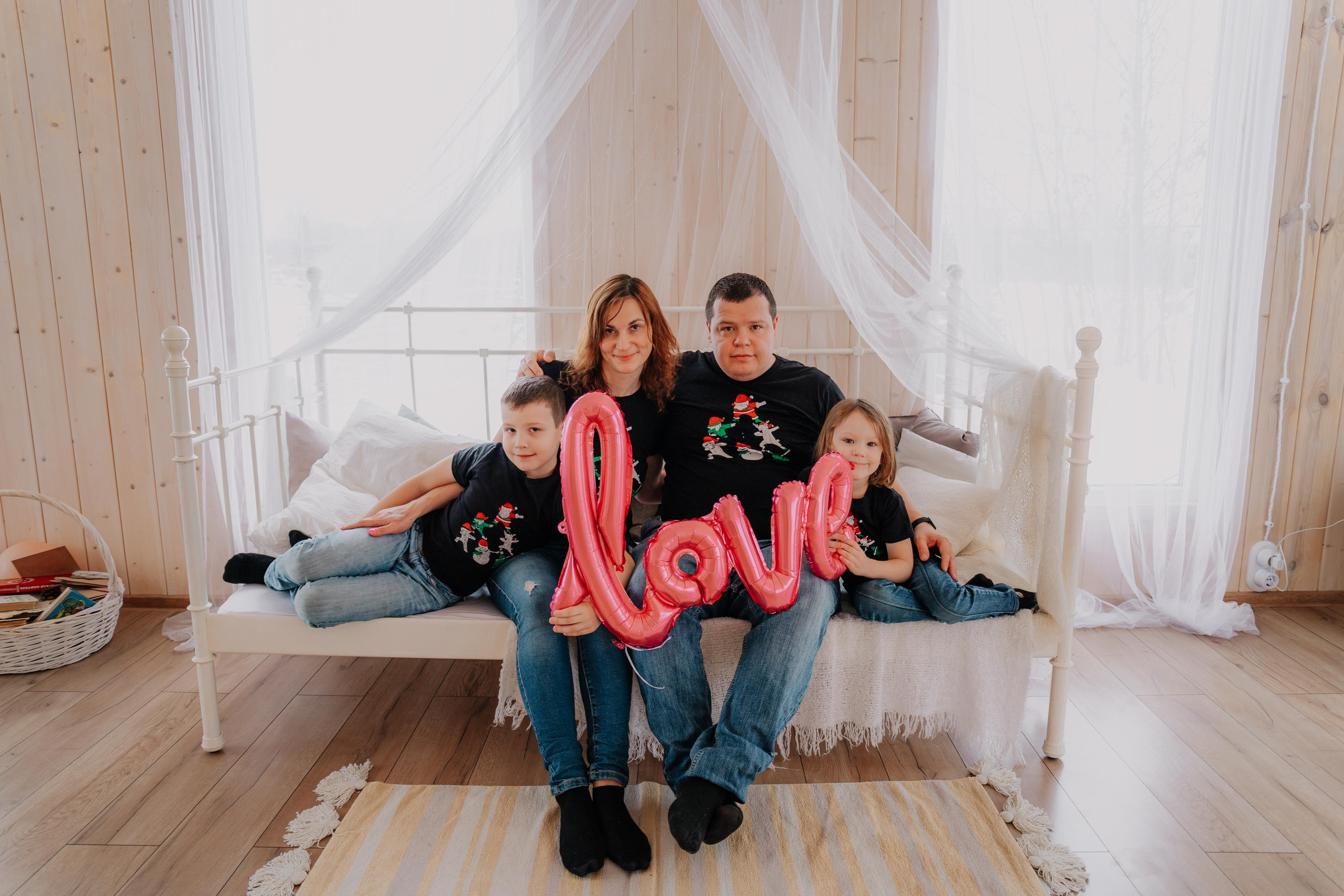 Екатерина и семья (Фотодеревня Видное). Семейный и свадебный фотограф Видное Москва Екатерина Пятова