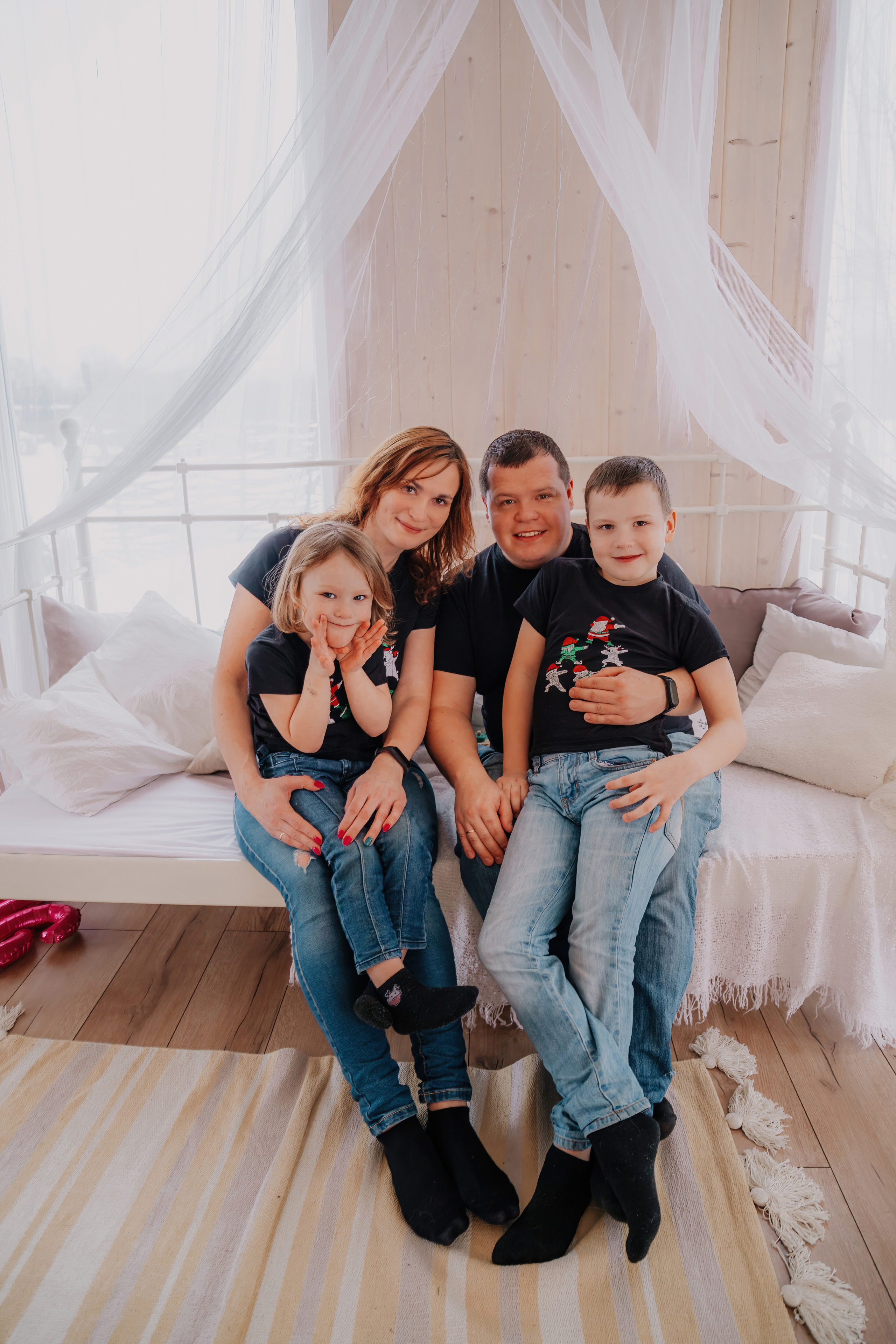 Екатерина и семья (Фотодеревня Видное). Семейный и свадебный фотограф Видное Москва Екатерина Пятова