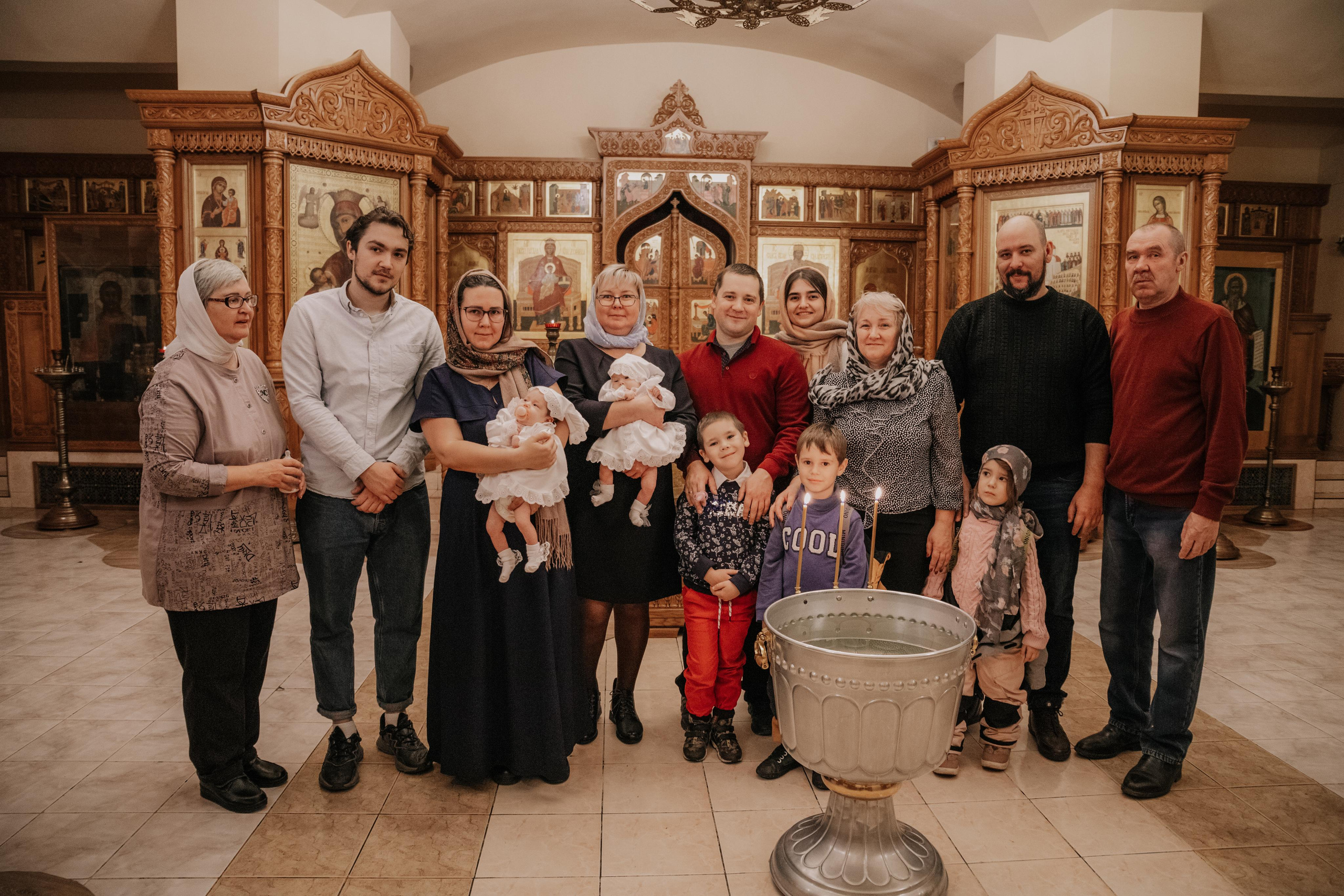 Таинство крещения София и Полина (Георгиевский храм Видное). Семейный и свадебный фотограф Видное Москва Екатерина Пятова