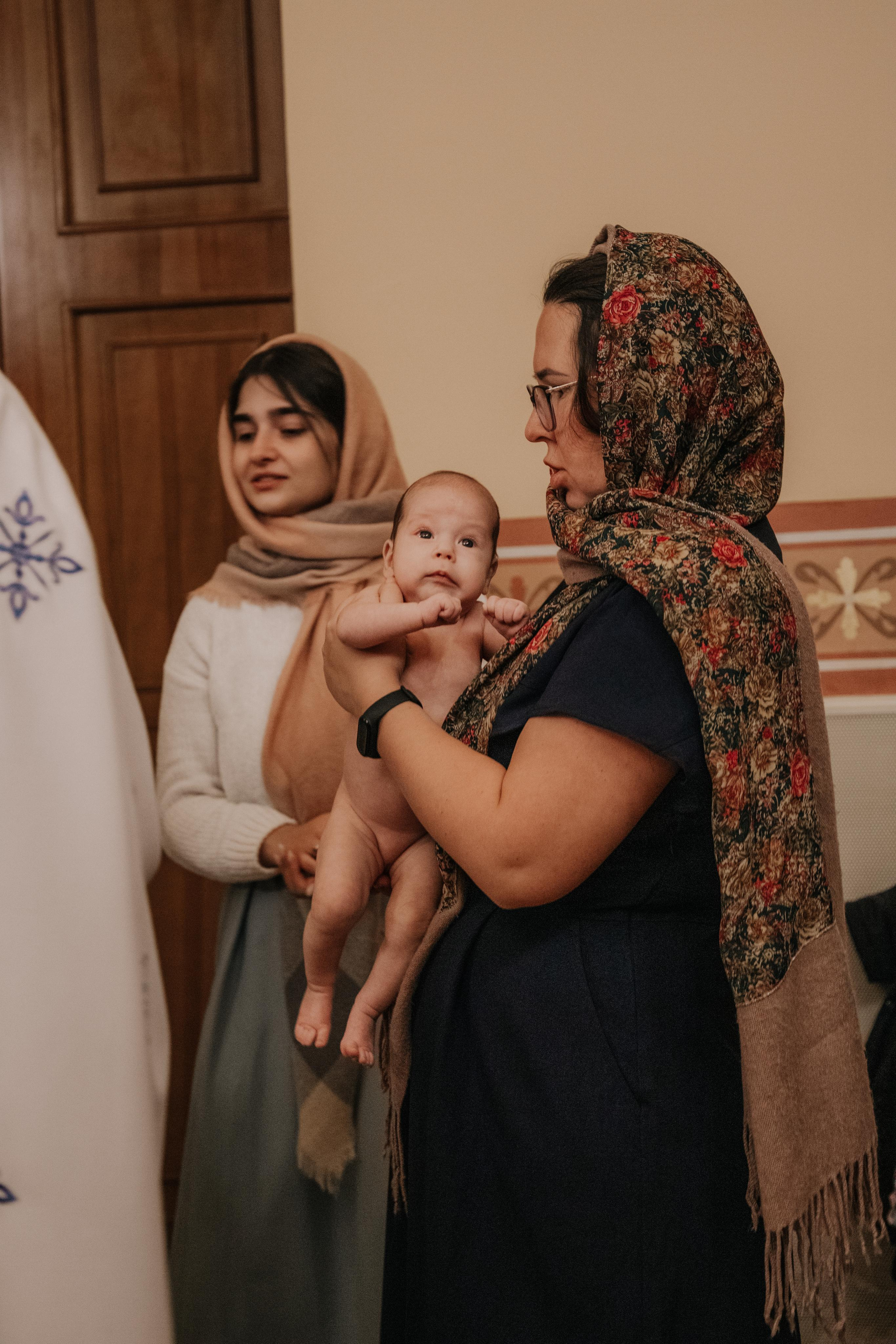 Таинство крещения София и Полина (Георгиевский храм Видное). Семейный и свадебный фотограф Видное Москва Екатерина Пятова