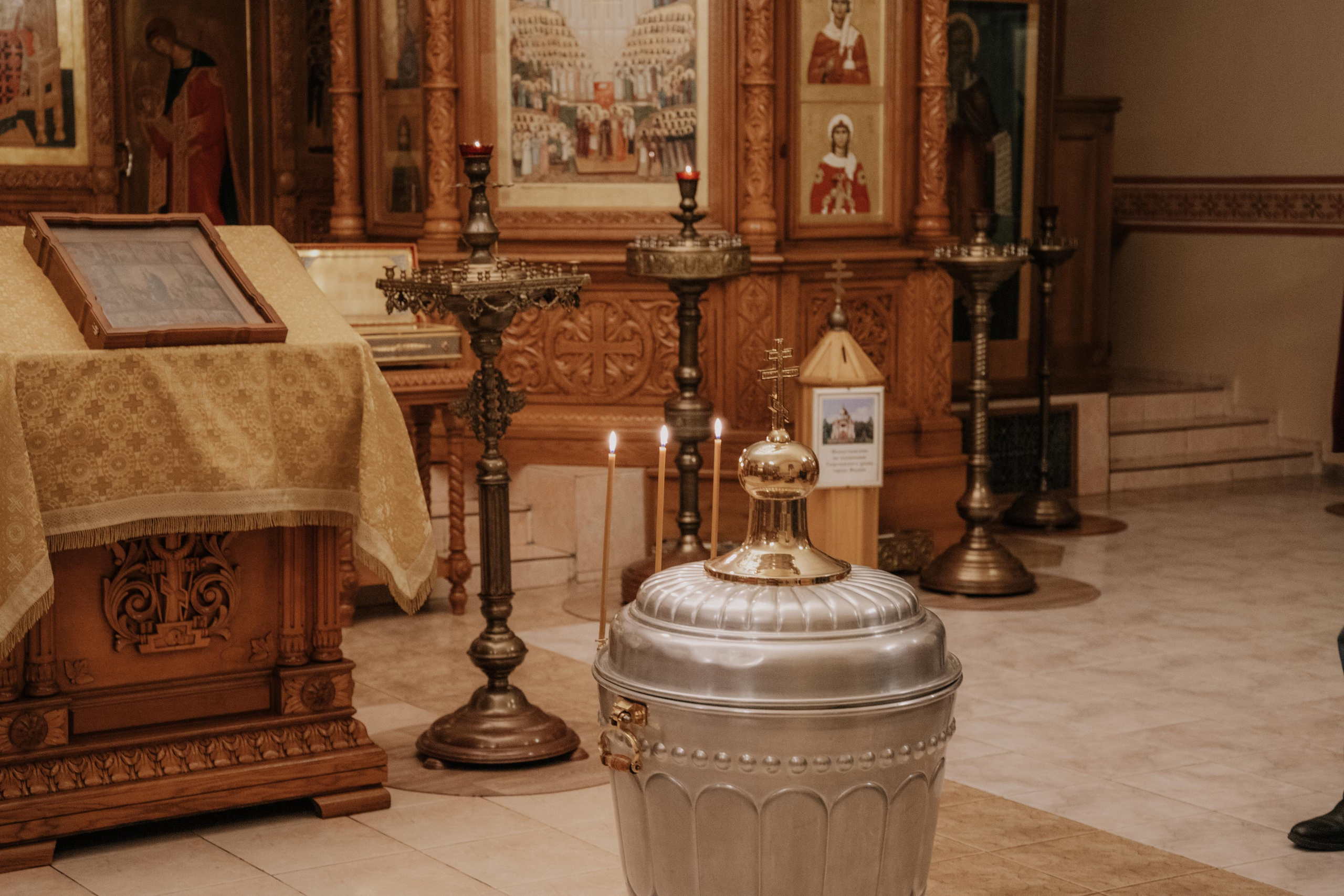 Таинство крещения София и Полина (Георгиевский храм Видное). Семейный и свадебный фотограф Видное Москва Екатерина Пятова