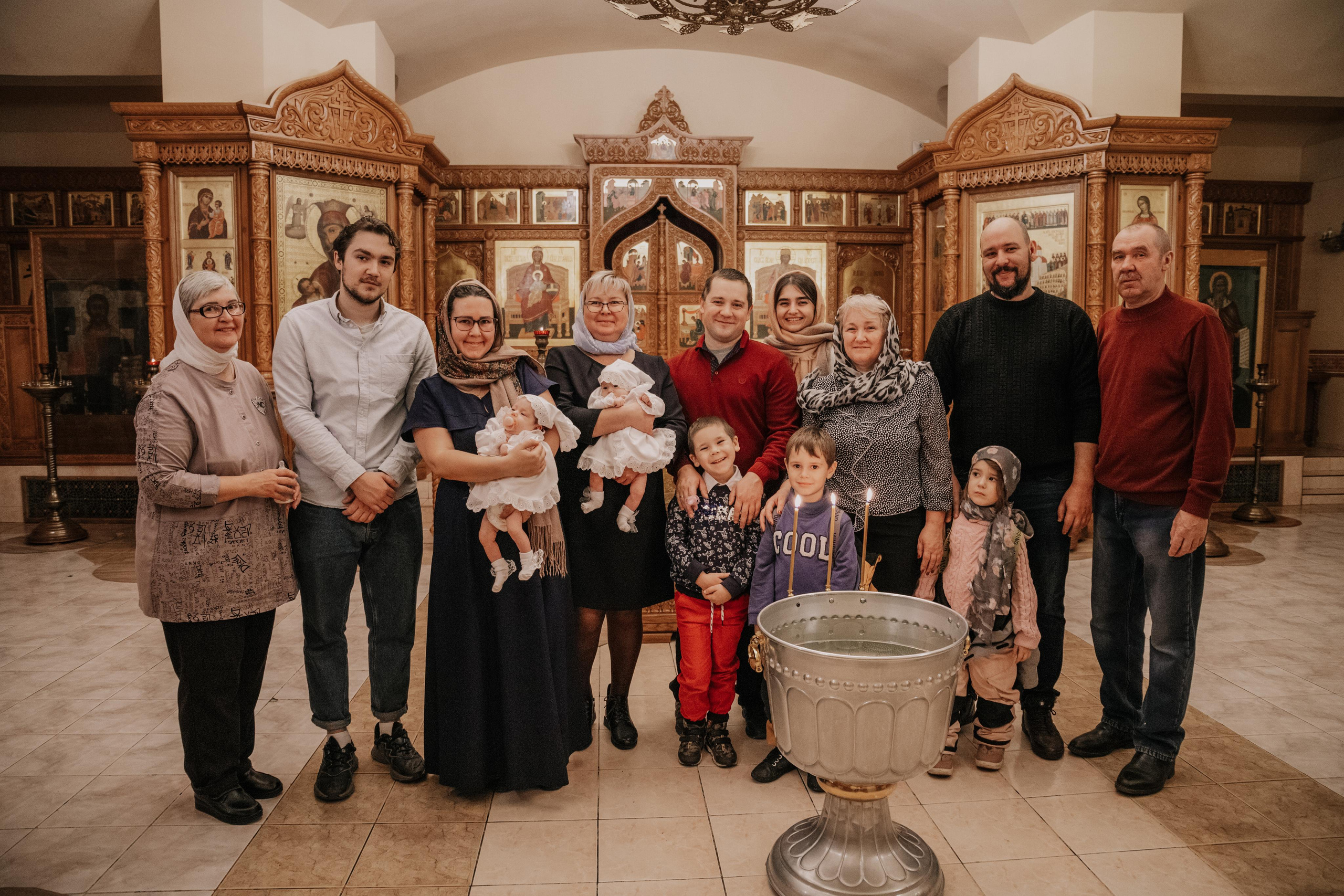 Таинство крещения София и Полина (Георгиевский храм Видное). Семейный и свадебный фотограф Видное Москва Екатерина Пятова