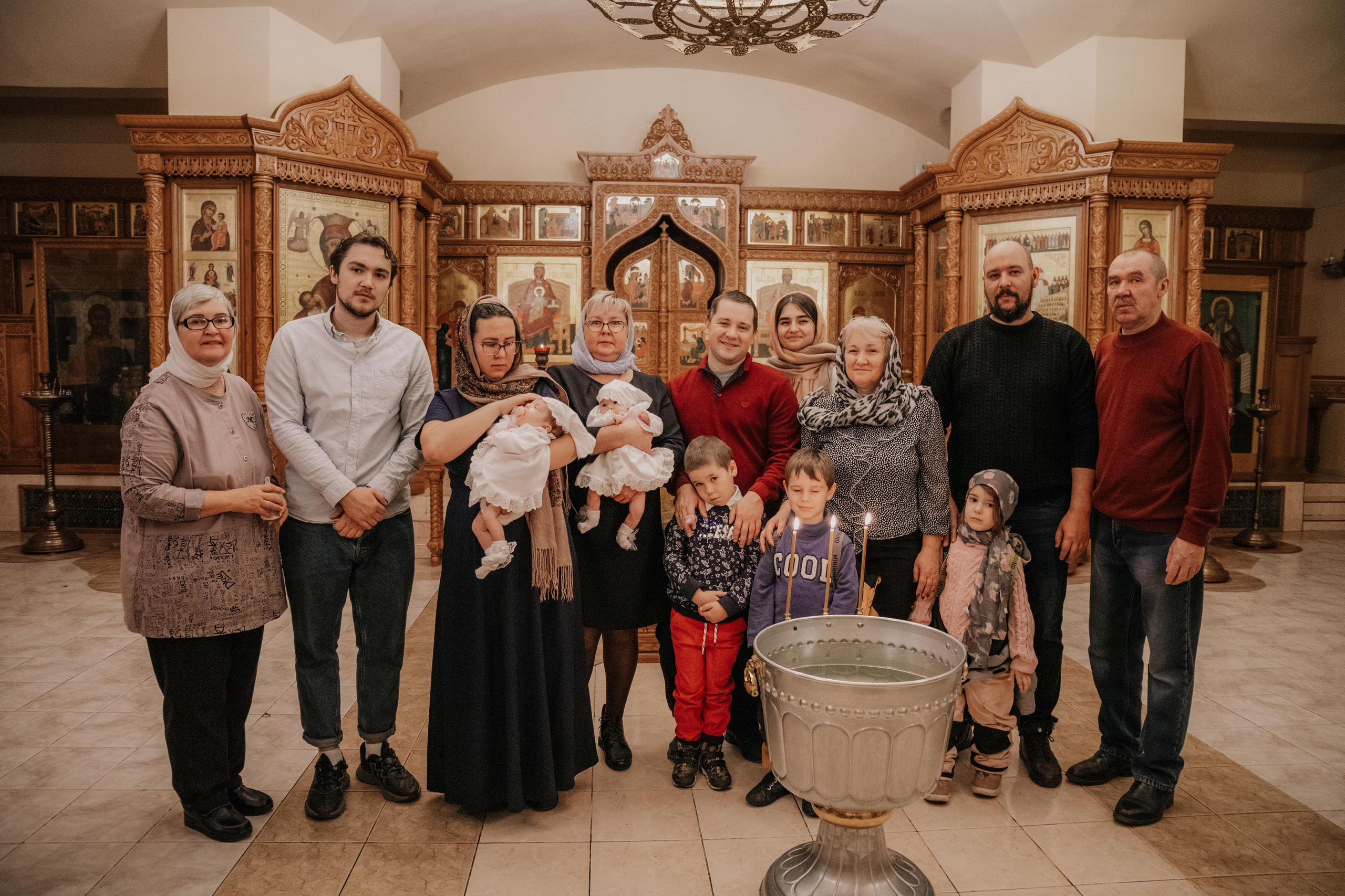 Таинство крещения София и Полина (Георгиевский храм Видное). Семейный и свадебный фотограф Видное Москва Екатерина Пятова