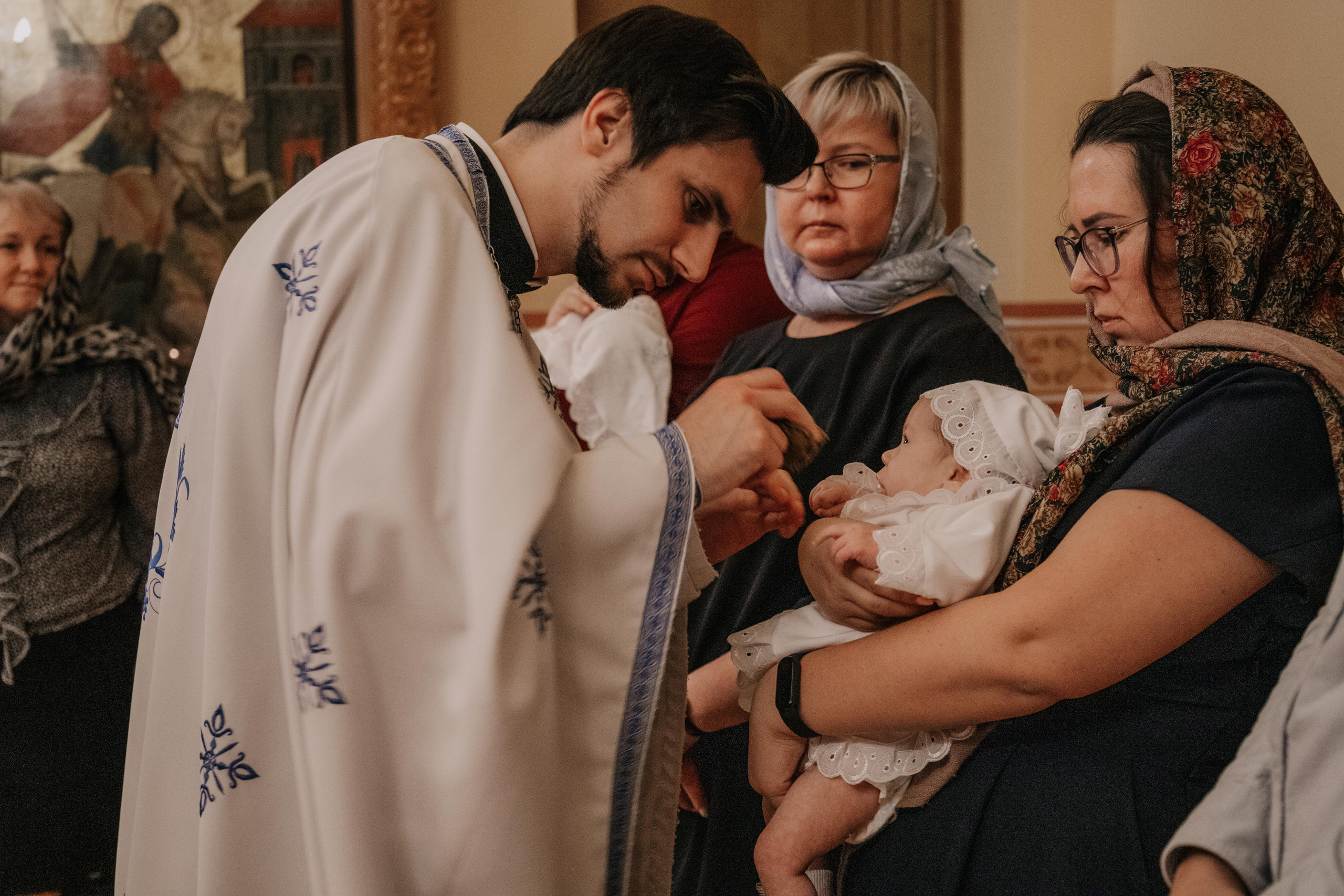Таинство крещения София и Полина (Георгиевский храм Видное). Семейный и свадебный фотограф Видное Москва Екатерина Пятова