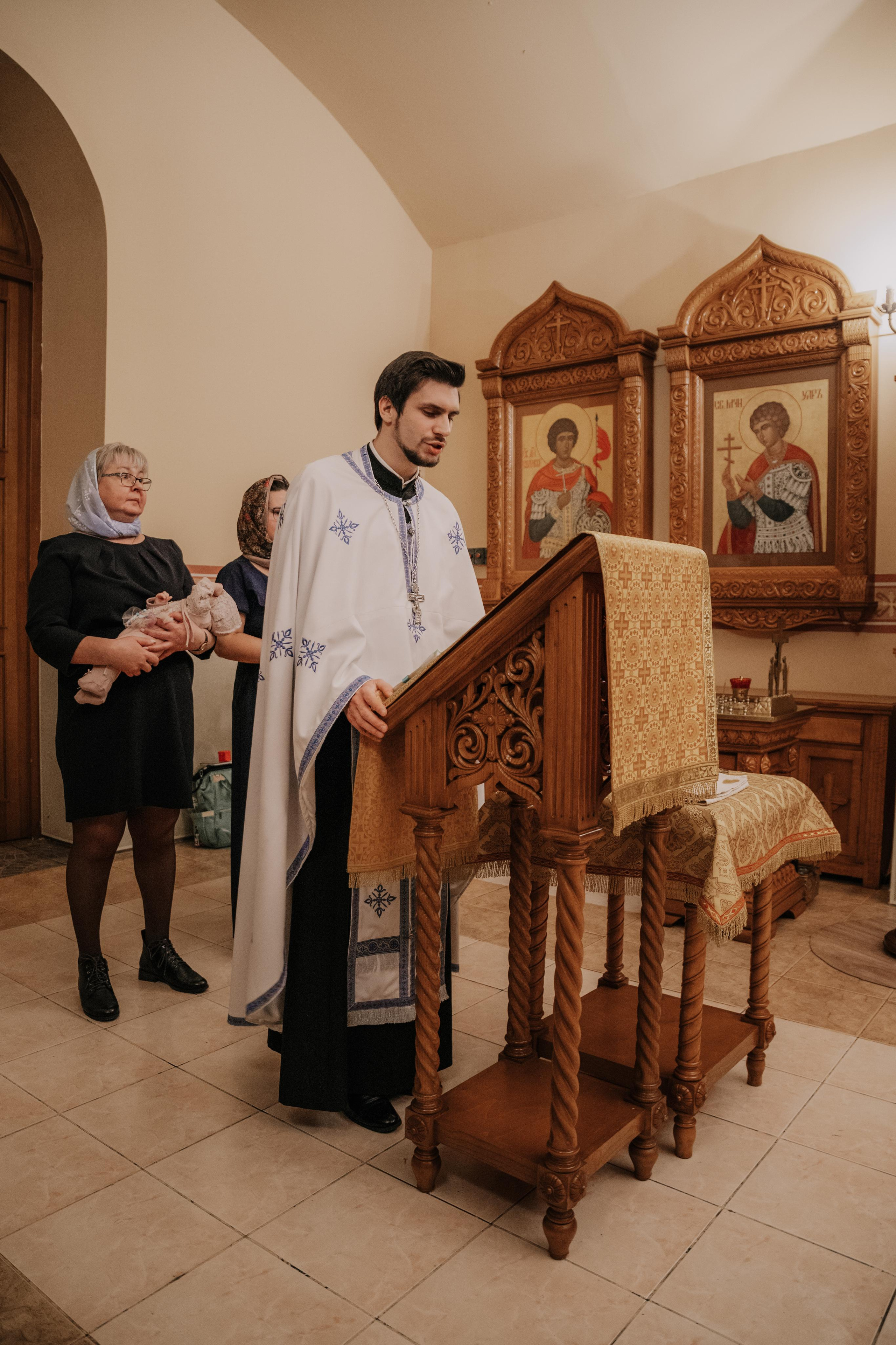 Таинство крещения София и Полина (Георгиевский храм Видное). Семейный и свадебный фотограф Видное Москва Екатерина Пятова