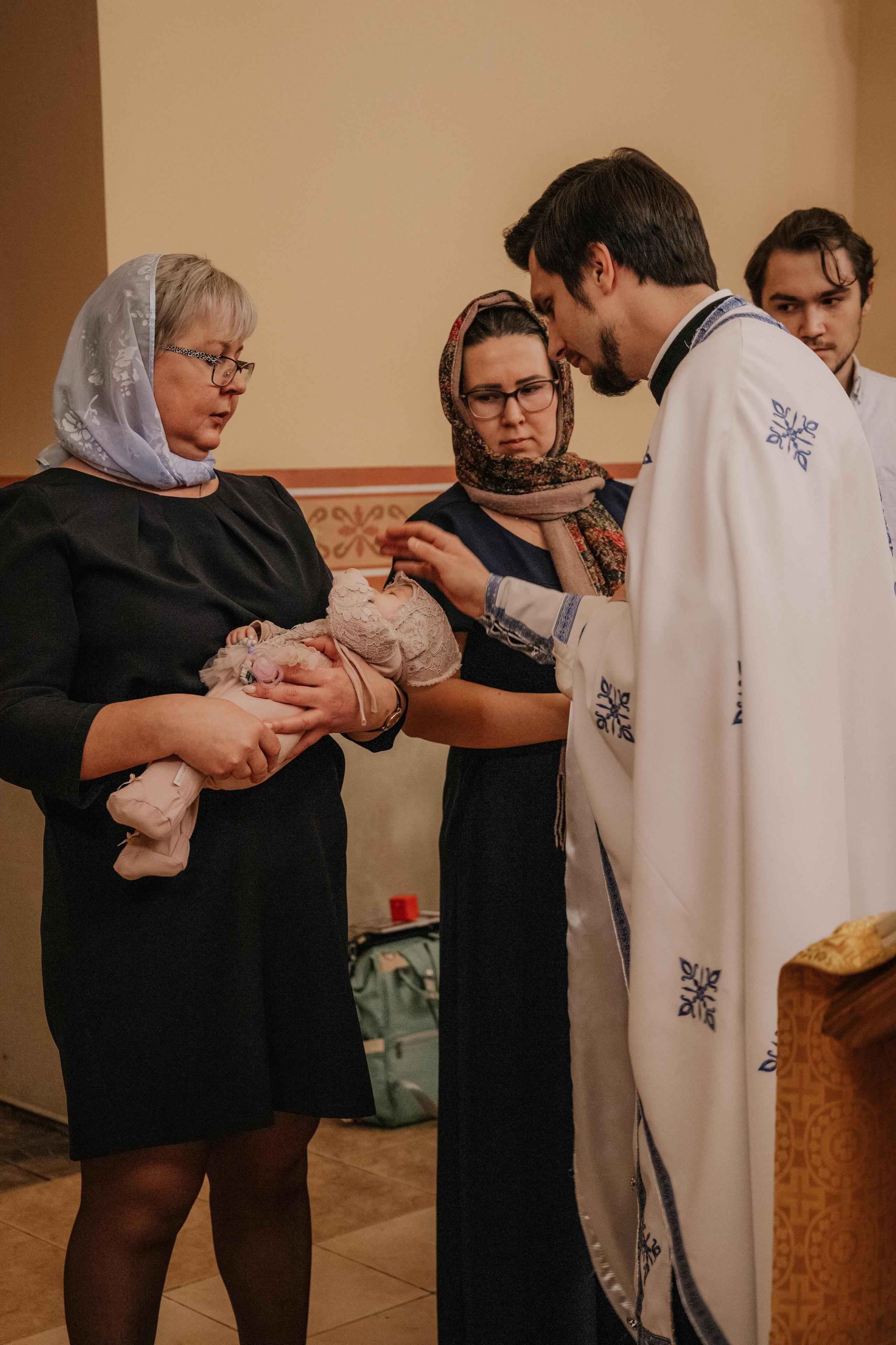 Таинство крещения София и Полина (Георгиевский храм Видное). Семейный и свадебный фотограф Видное Москва Екатерина Пятова