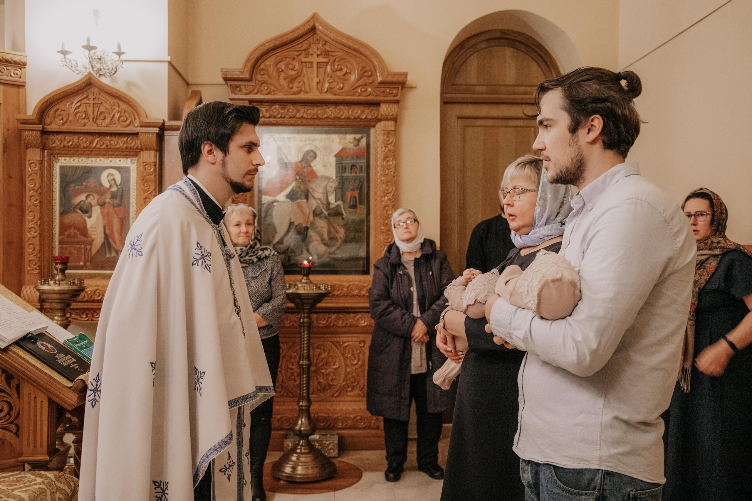Таинство крещения София и Полина (Георгиевский храм Видное). Семейный и свадебный фотограф Видное Москва Екатерина Пятова