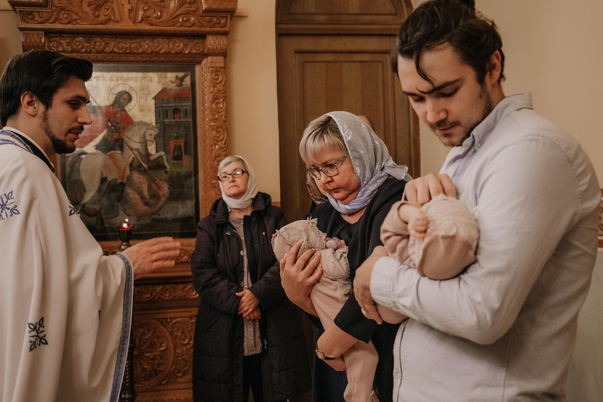 Таинство крещения София и Полина (Георгиевский храм Видное). Семейный и свадебный фотограф Видное Москва Екатерина Пятова