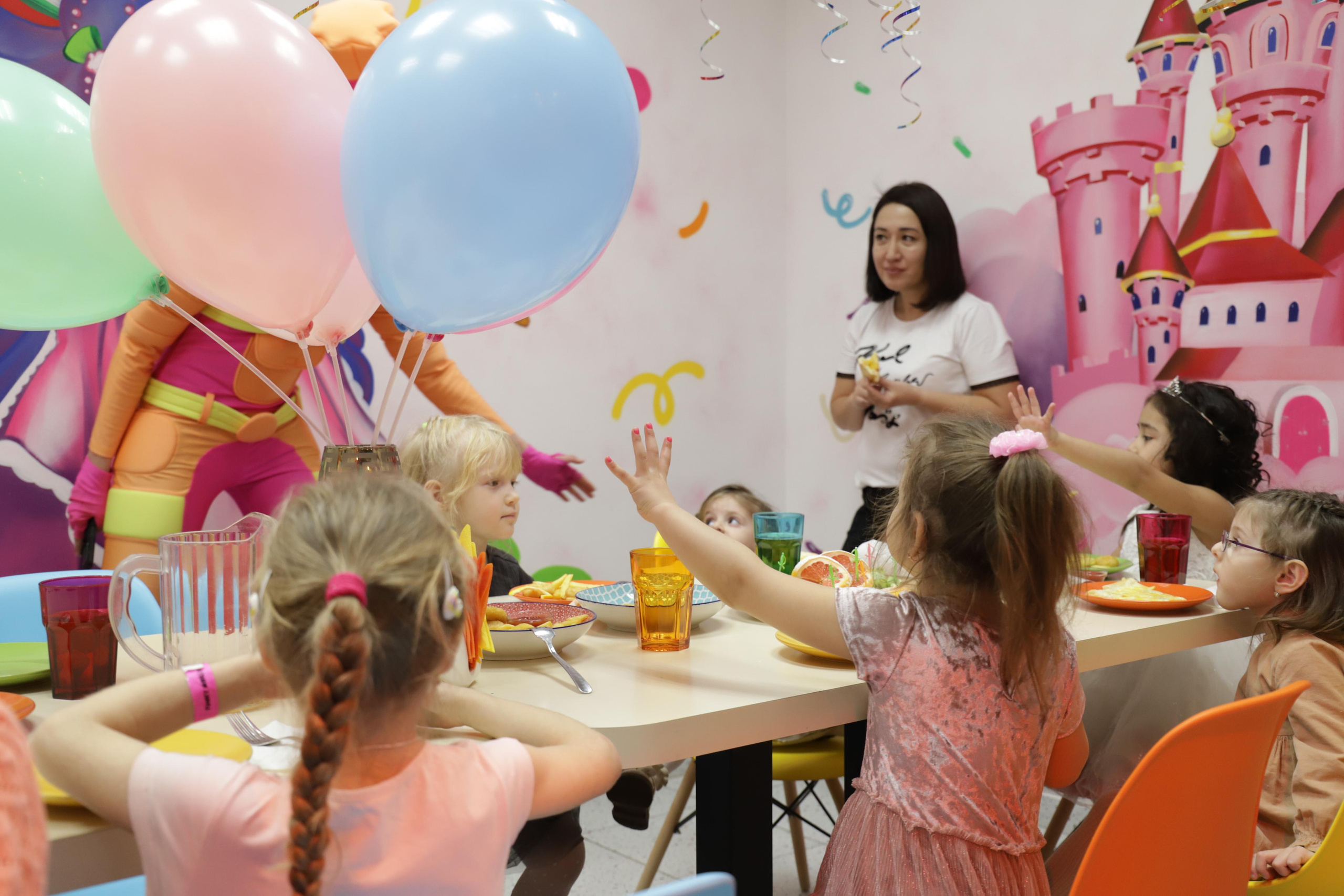 День Рождения Мадина 5 лет (Funky World Видное). Семейный и свадебный фотограф Видное Москва Екатерина Пятова