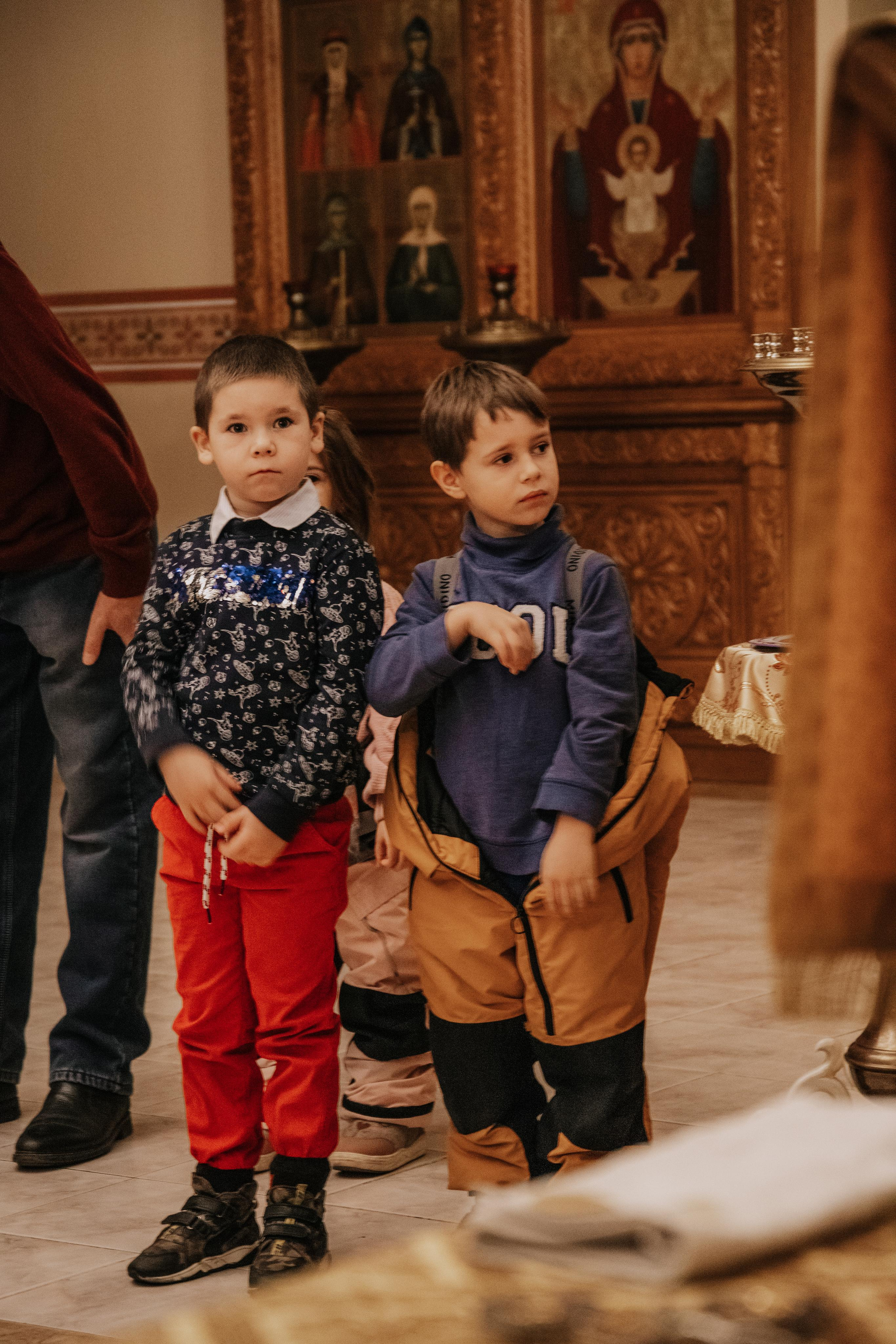 Таинство крещения София и Полина (Георгиевский храм Видное). Семейный и свадебный фотограф Видное Москва Екатерина Пятова