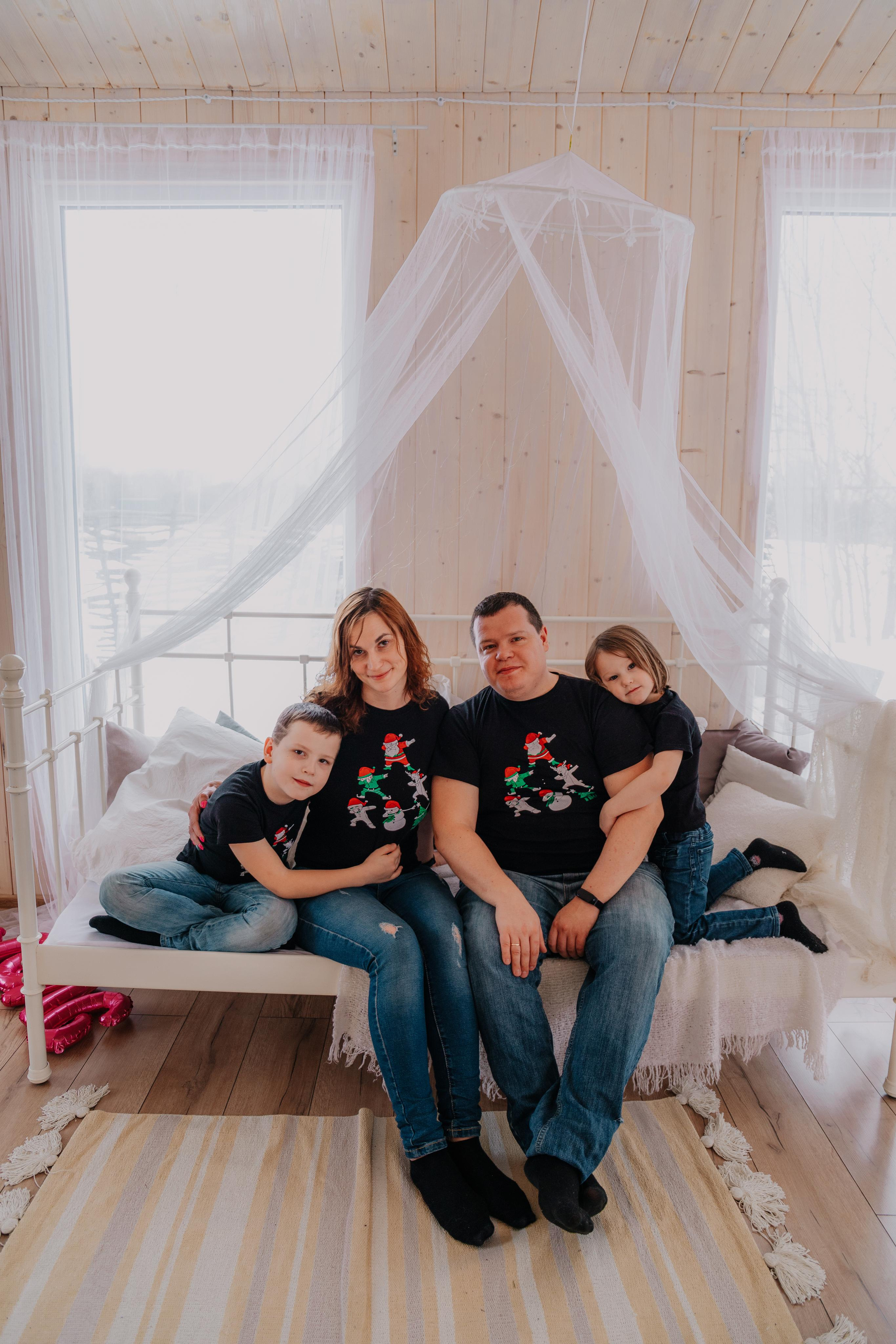 Екатерина и семья (Фотодеревня Видное). Семейный и свадебный фотограф Видное Москва Екатерина Пятова