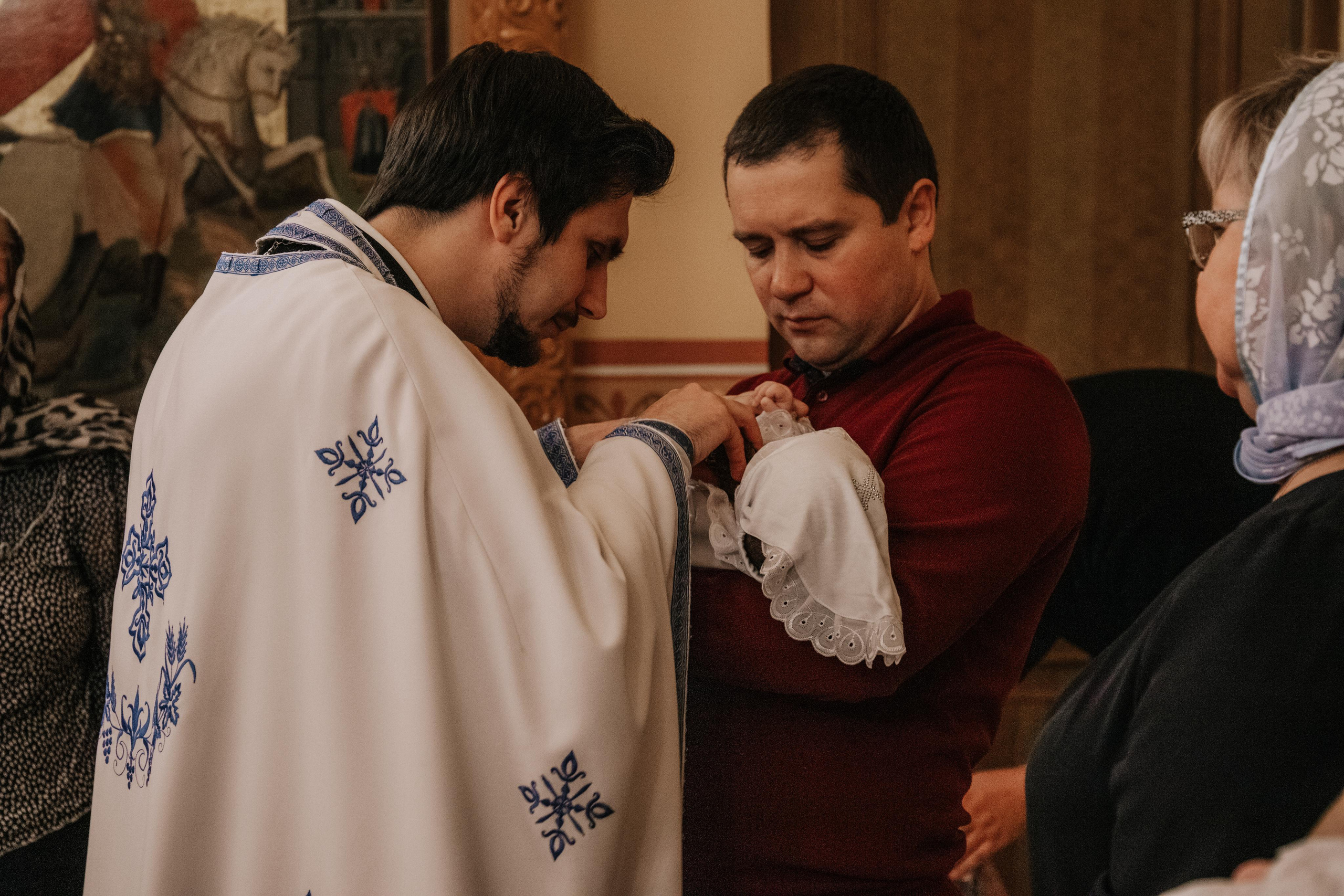 Таинство крещения София и Полина (Георгиевский храм Видное). Семейный и свадебный фотограф Видное Москва Екатерина Пятова