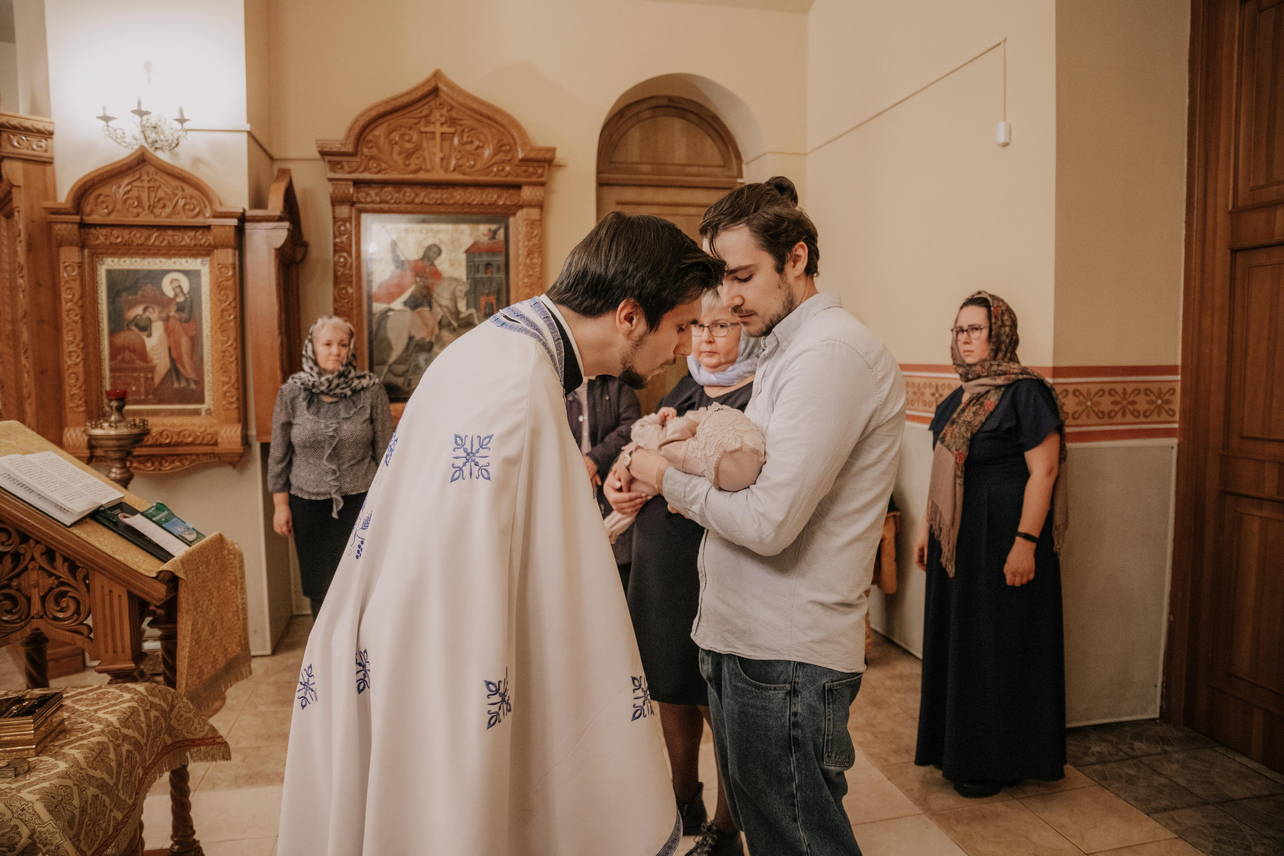 Таинство крещения София и Полина (Георгиевский храм Видное). Семейный и свадебный фотограф Видное Москва Екатерина Пятова