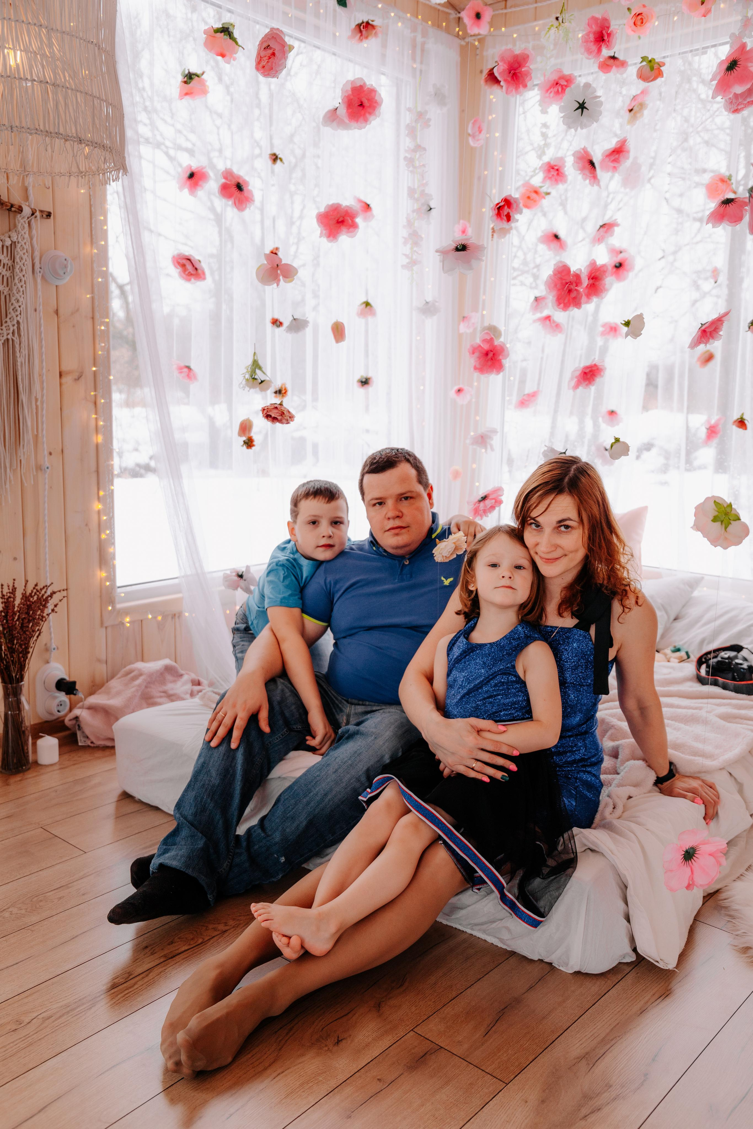 Екатерина и семья (Фотодеревня Видное). Семейный и свадебный фотограф Видное Москва Екатерина Пятова