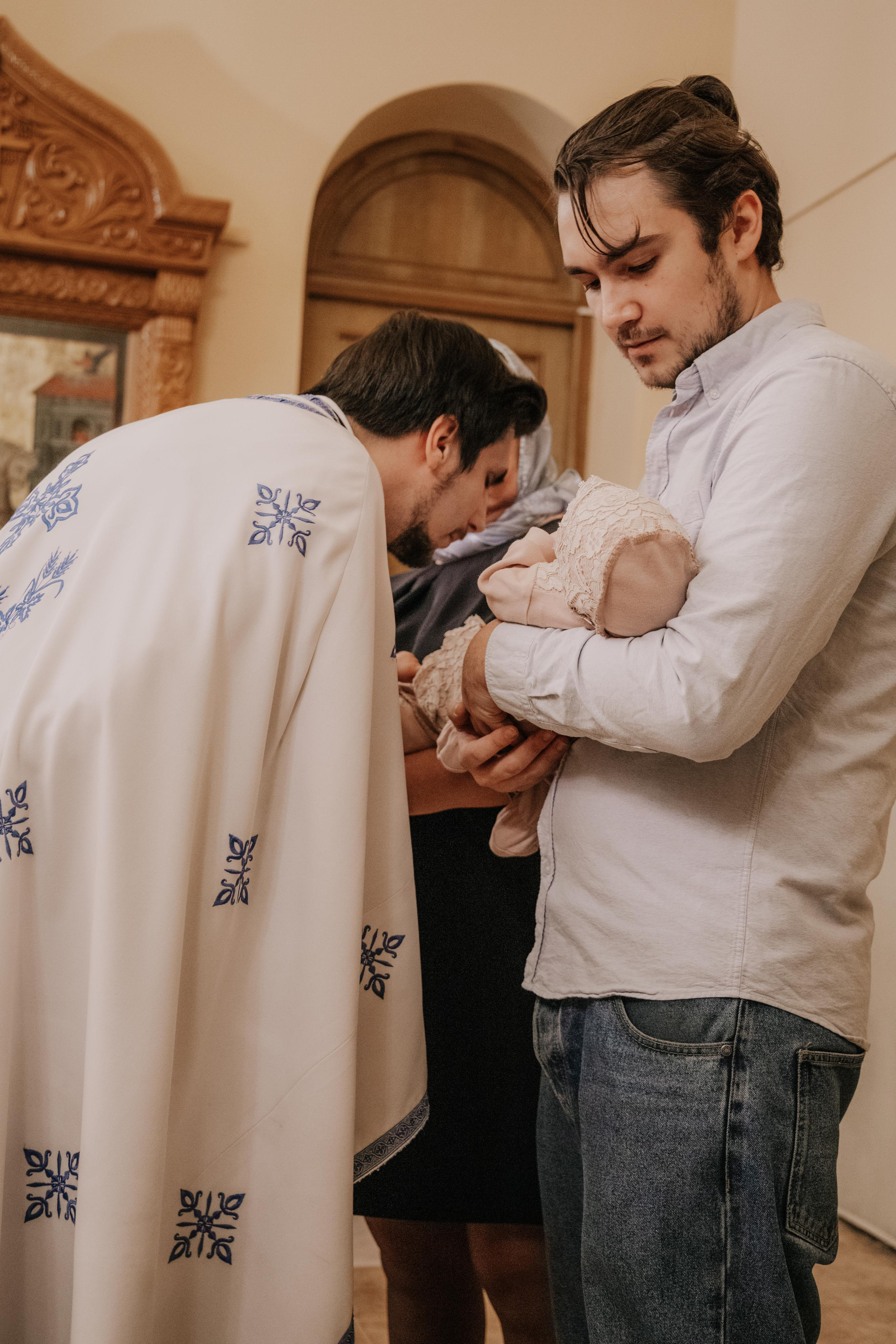 Таинство крещения София и Полина (Георгиевский храм Видное). Семейный и свадебный фотограф Видное Москва Екатерина Пятова