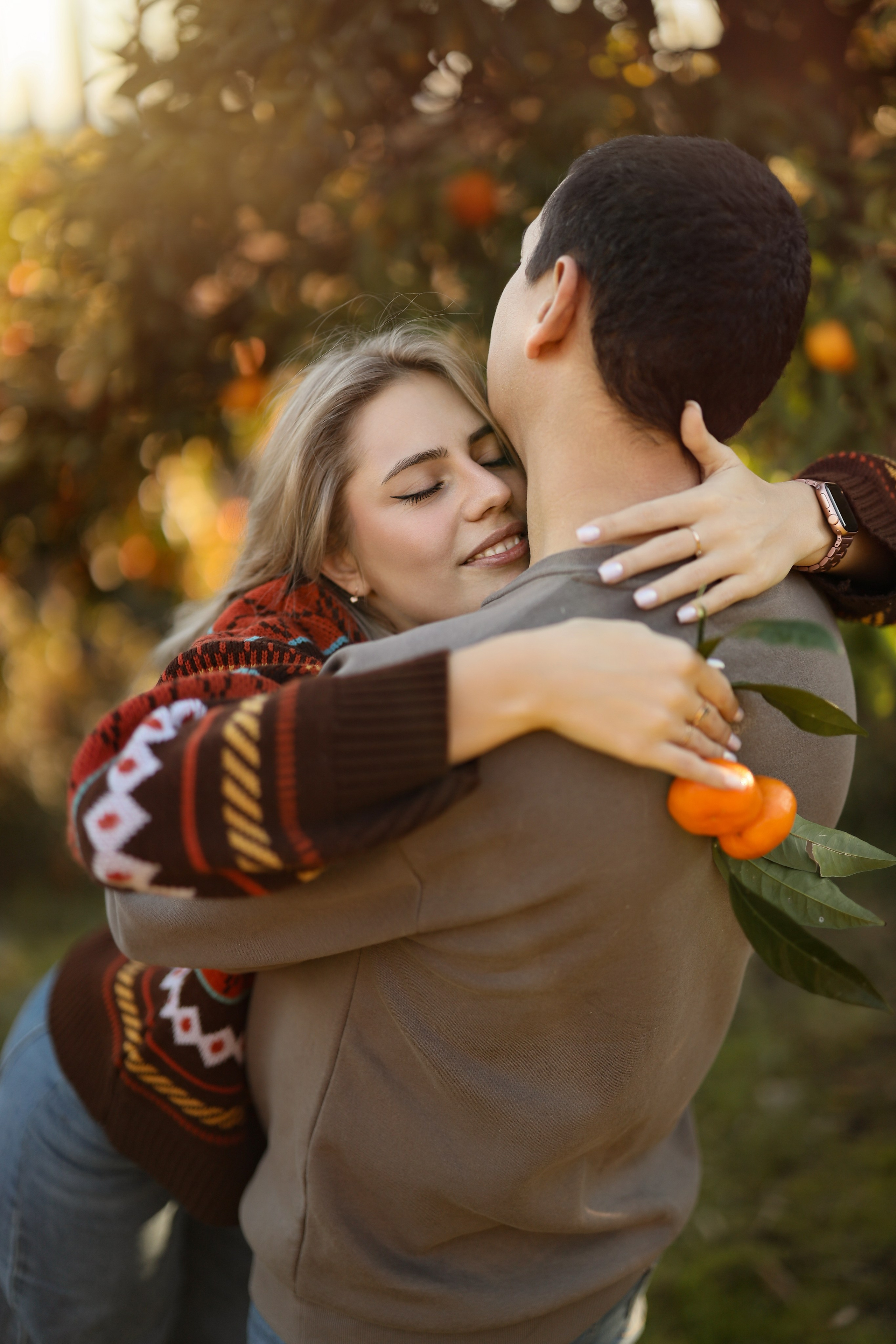 Фотосессия в мандариновом саду в Новом Афоне, Абхазия. Свадебный и семейный фотограф в Абхазии Жанна Соснина