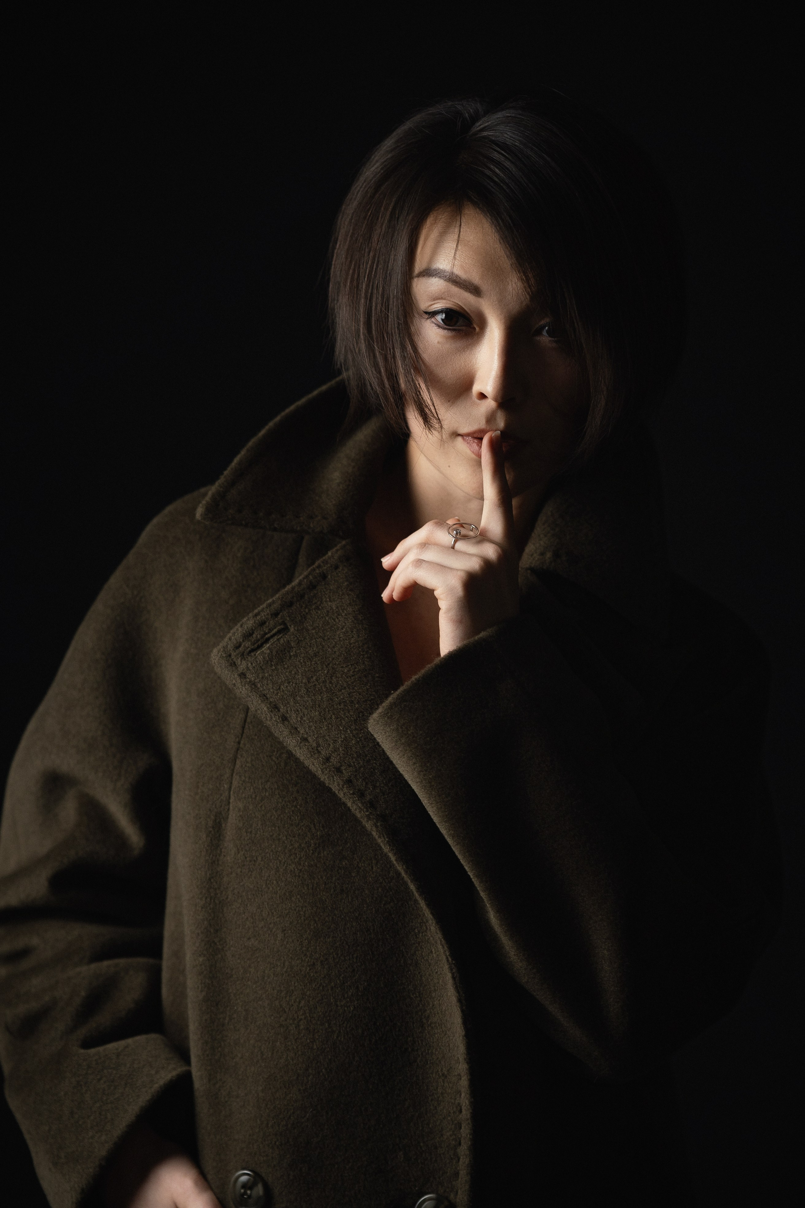 Женская фотосессия с эмоциональными кадрами