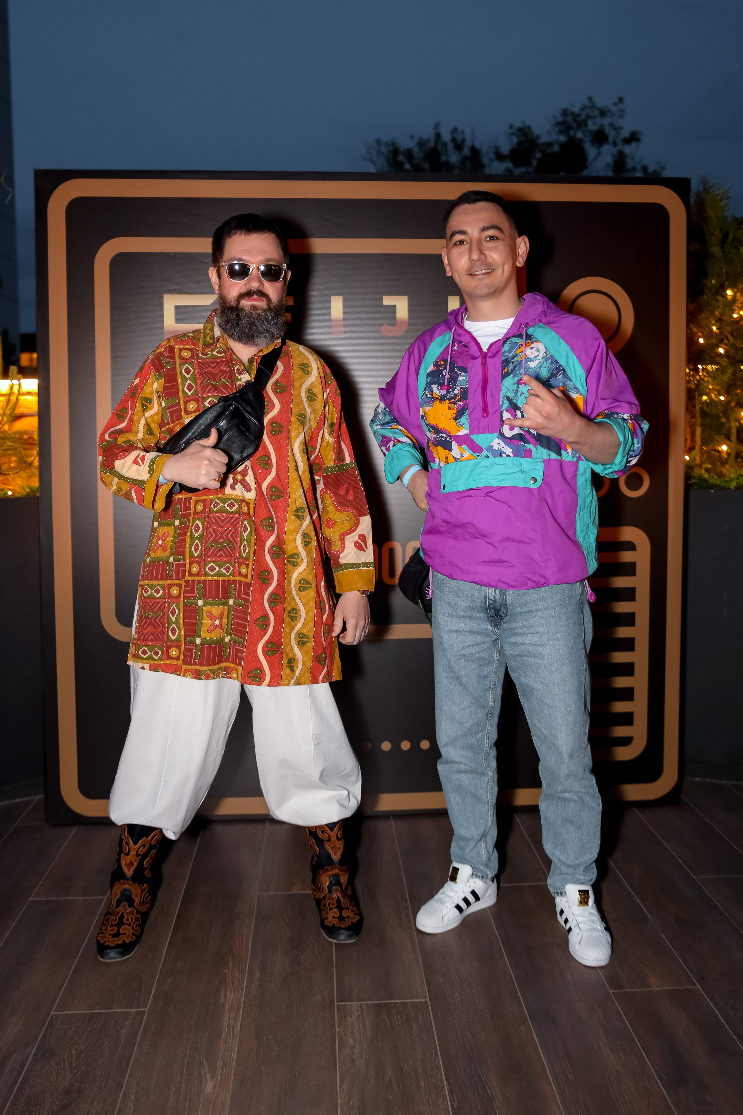 LA night & Fiji wave. 2000’s