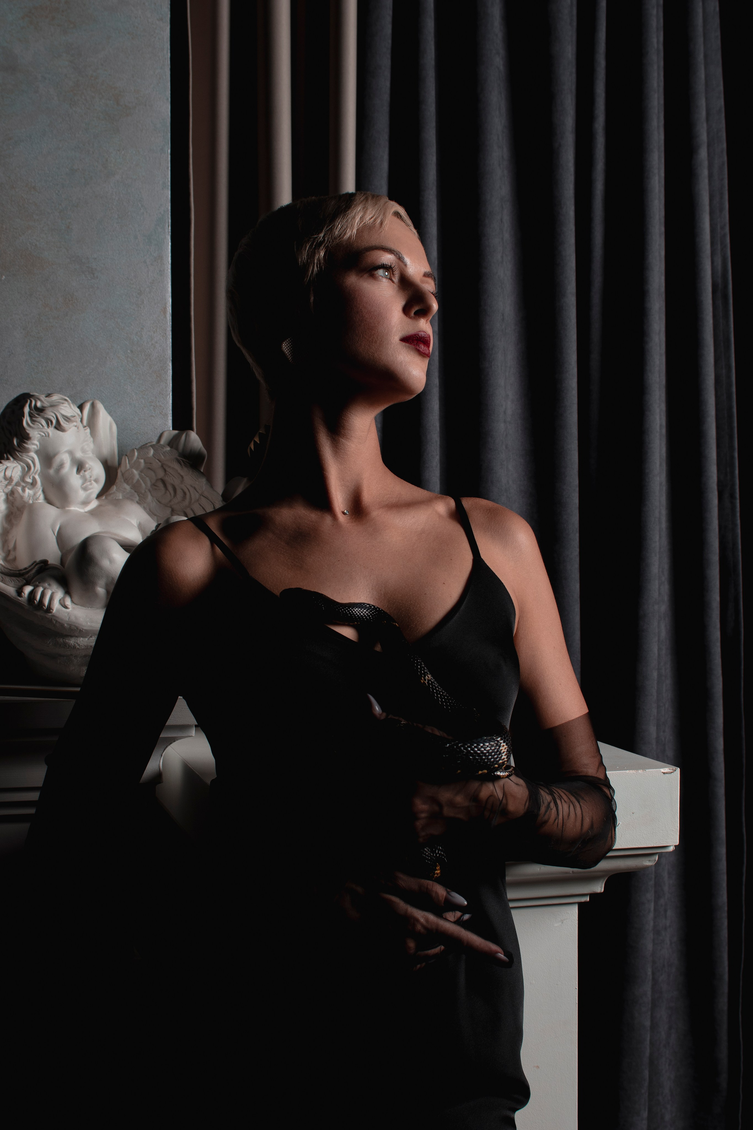 Съемка со змеей. Фотограф продюсер съемок Йолдыз Плетнева