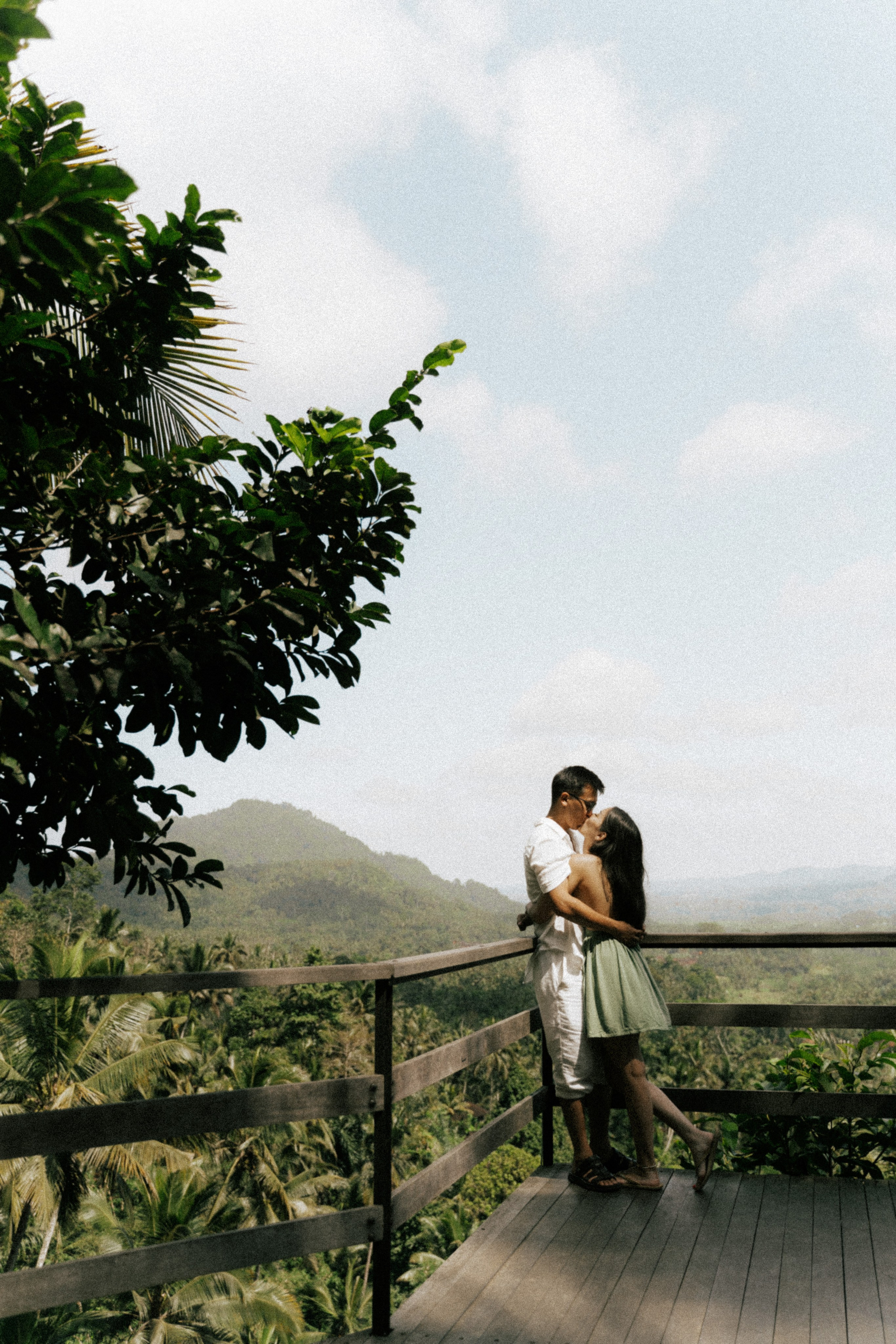 Contacts. Professional Wedding Photography, Portraits, and Studio Photoshoots in Phuket