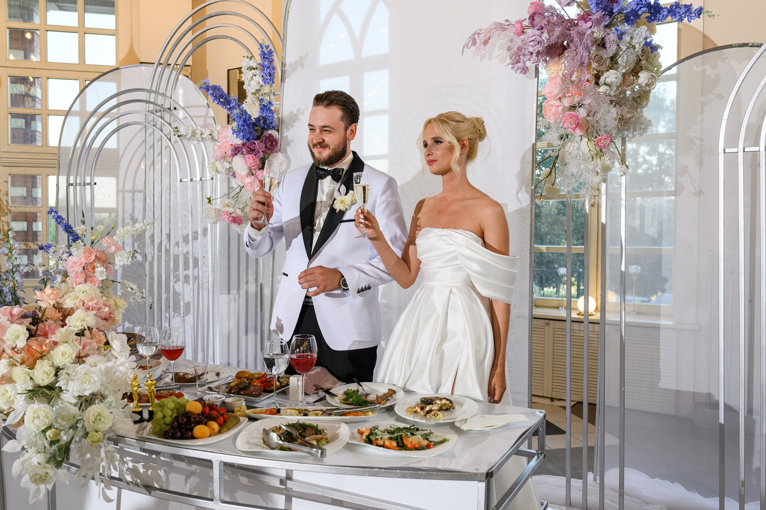 Свадебная фотосессия в Марриотт Империал Плаза. Свадебный фотограф Москва Юрий Кульман