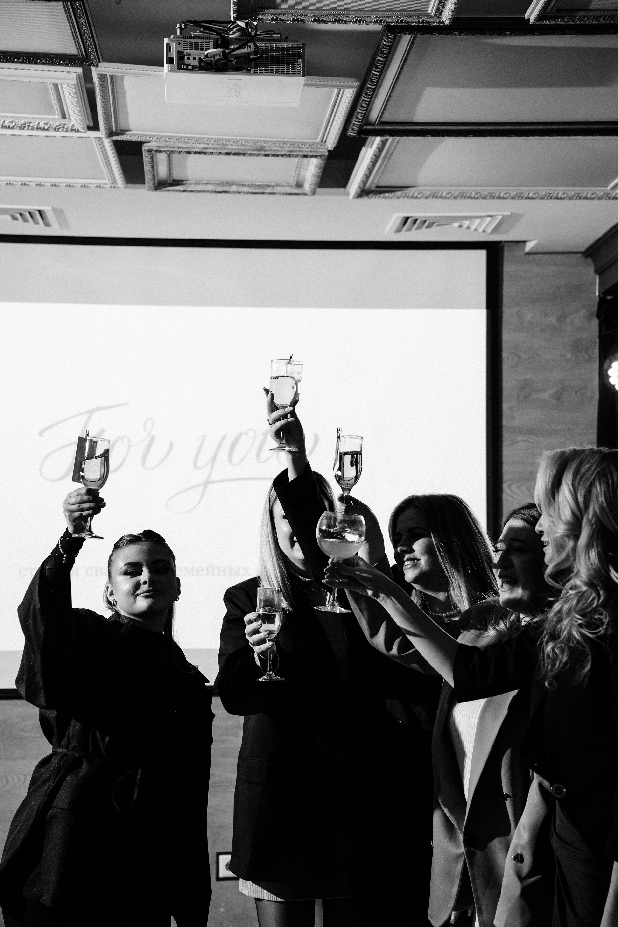 12лет студии «For you». Свадебный фотограф и видеограф в Ростове-на-Дону. Максим и Наталья Лебедевы